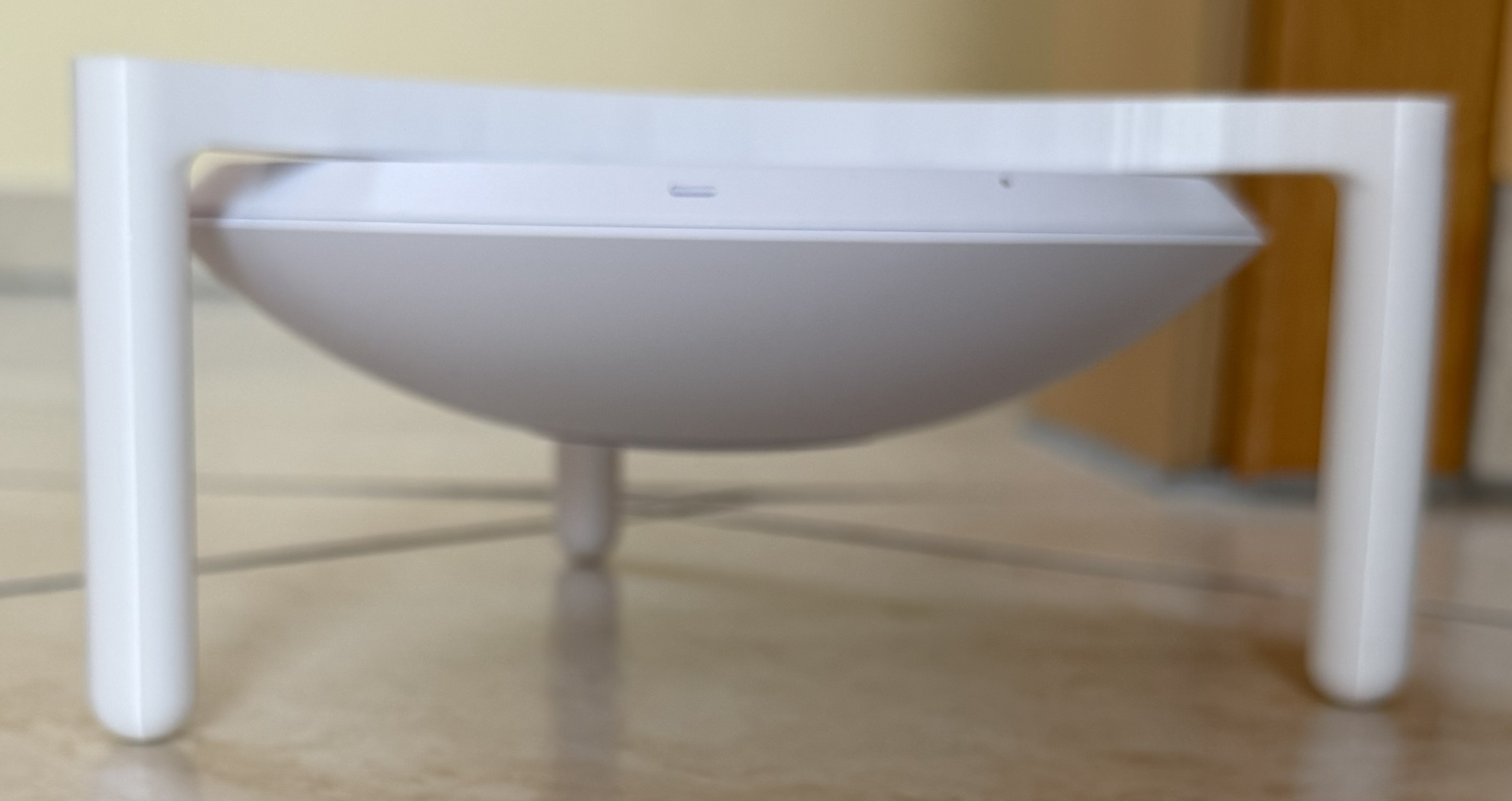 Hanging stand for Ubiquiti Unifi U7-LongRange (U7-LR)