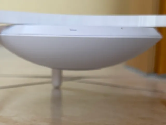 Hanging stand for Ubiquiti Unifi U7-LongRange (U7-LR)