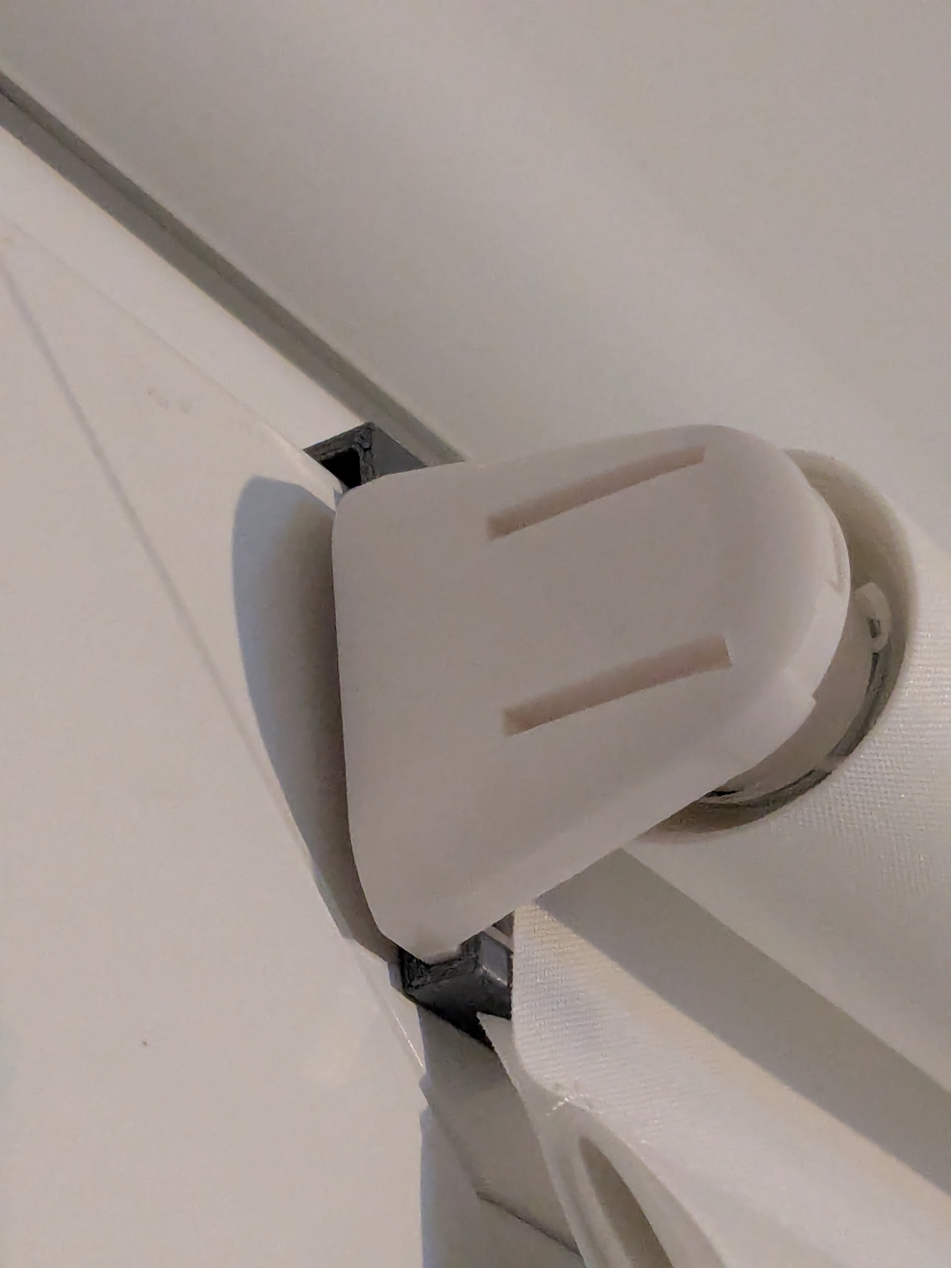 Miniatura 3 do modelo 3D Window roller blind mounting bracket