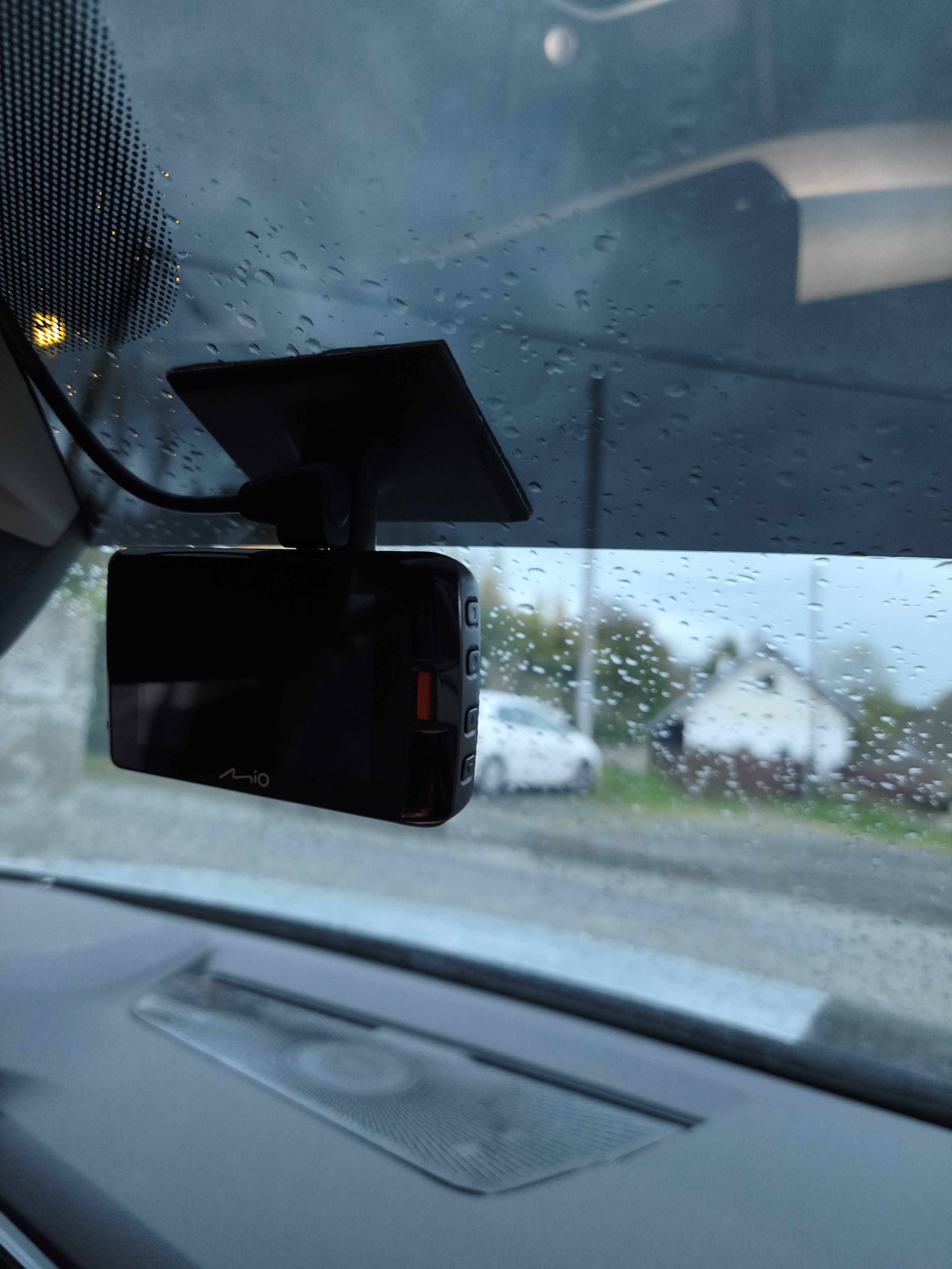Mio mivue camera holder