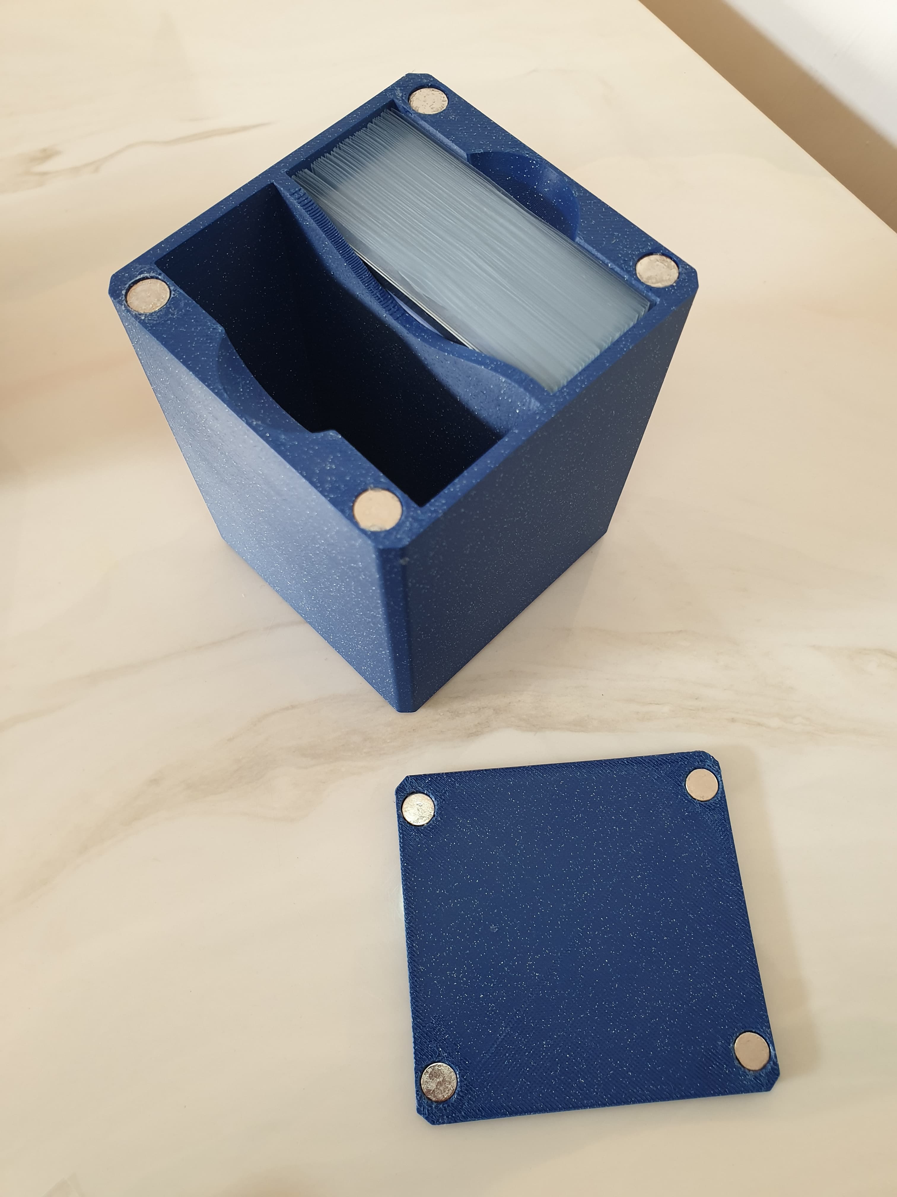 MTG Magnetic Deck Box — miniatura 3