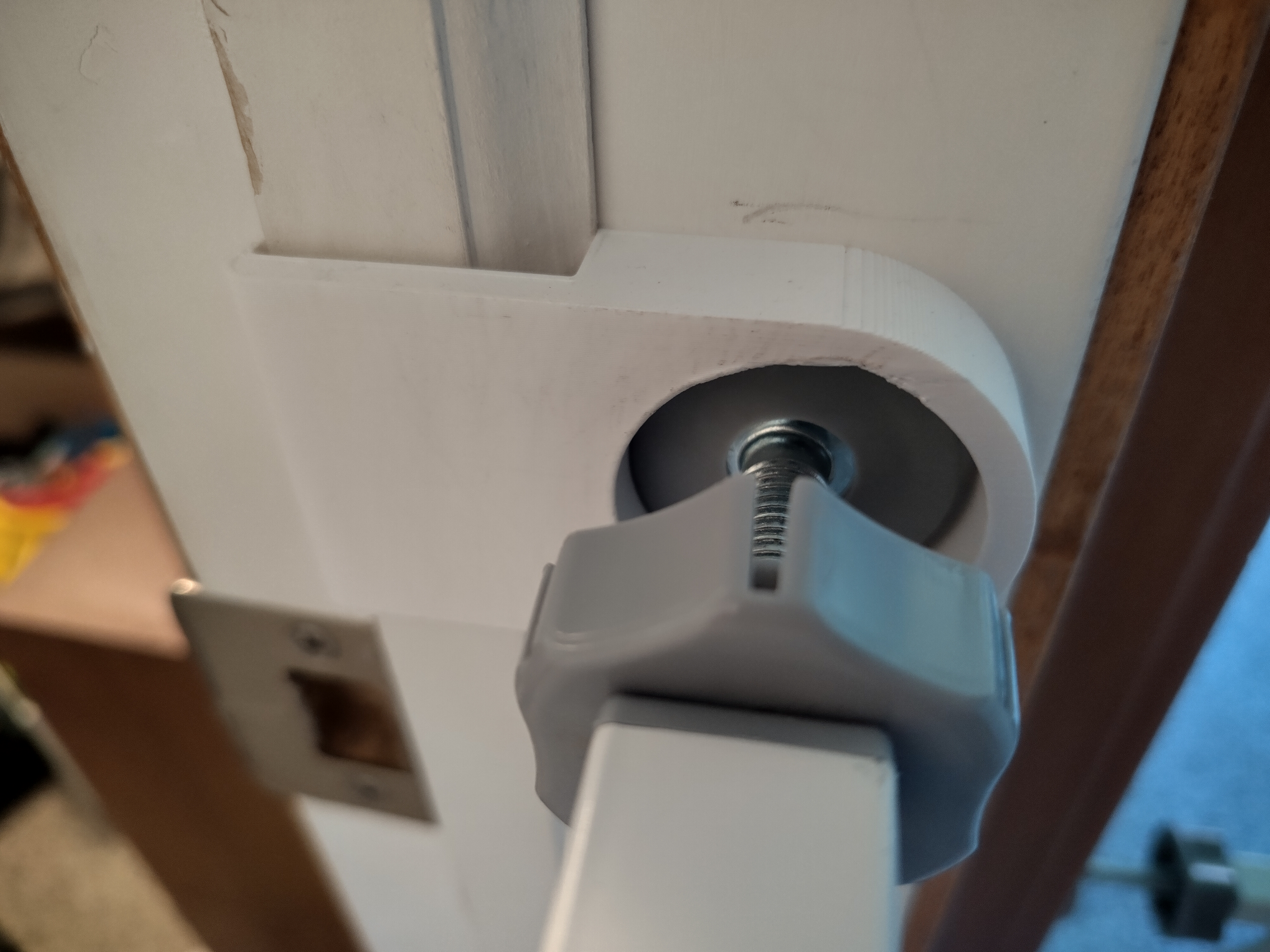 baby gate door jam bracket