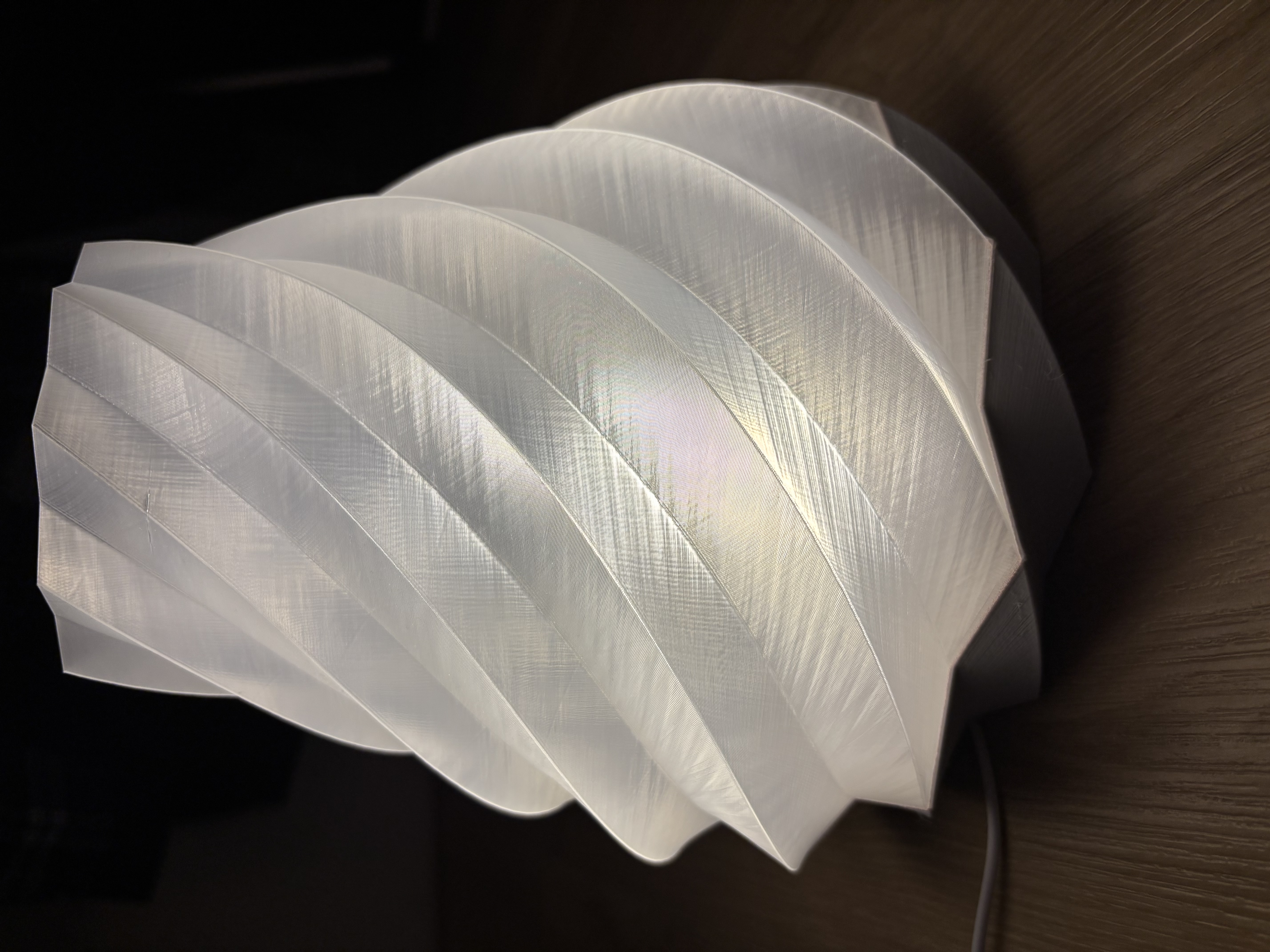 Spiral Wave Lamp (Bambu Lab Light Kit Compatible)