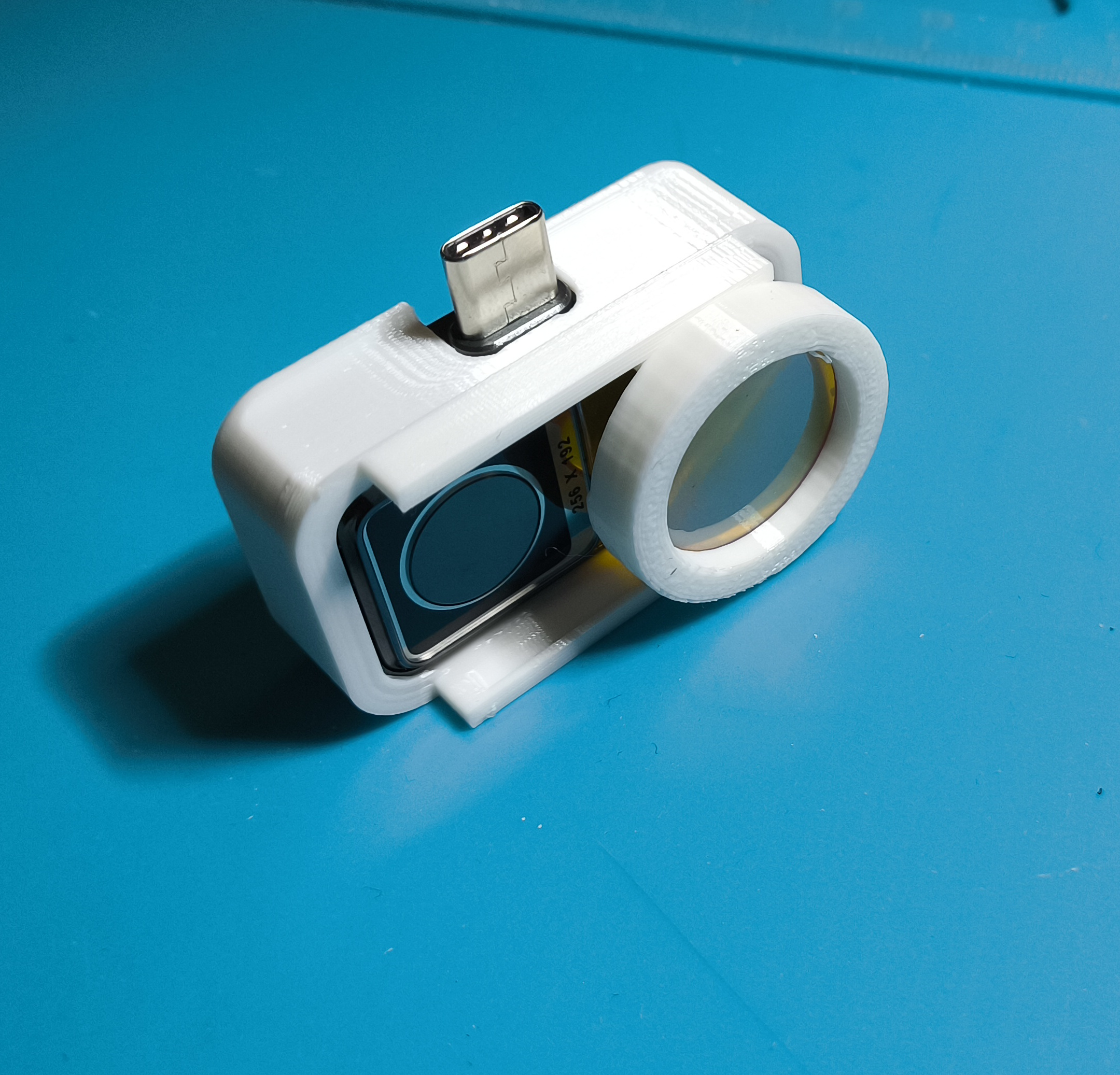 HIKMICRO Mini2 case with macro lens