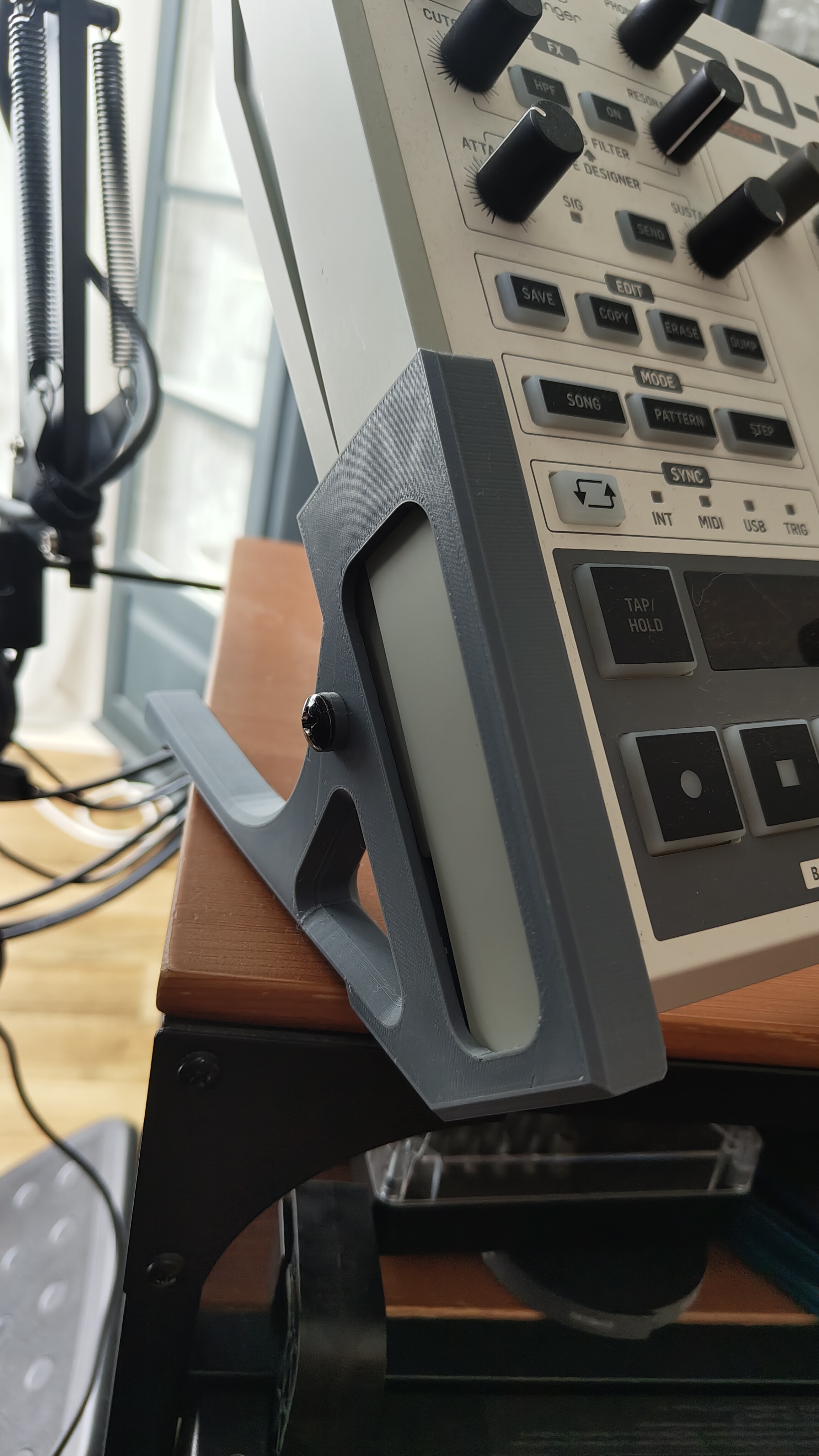 Behringer RD-9 stand