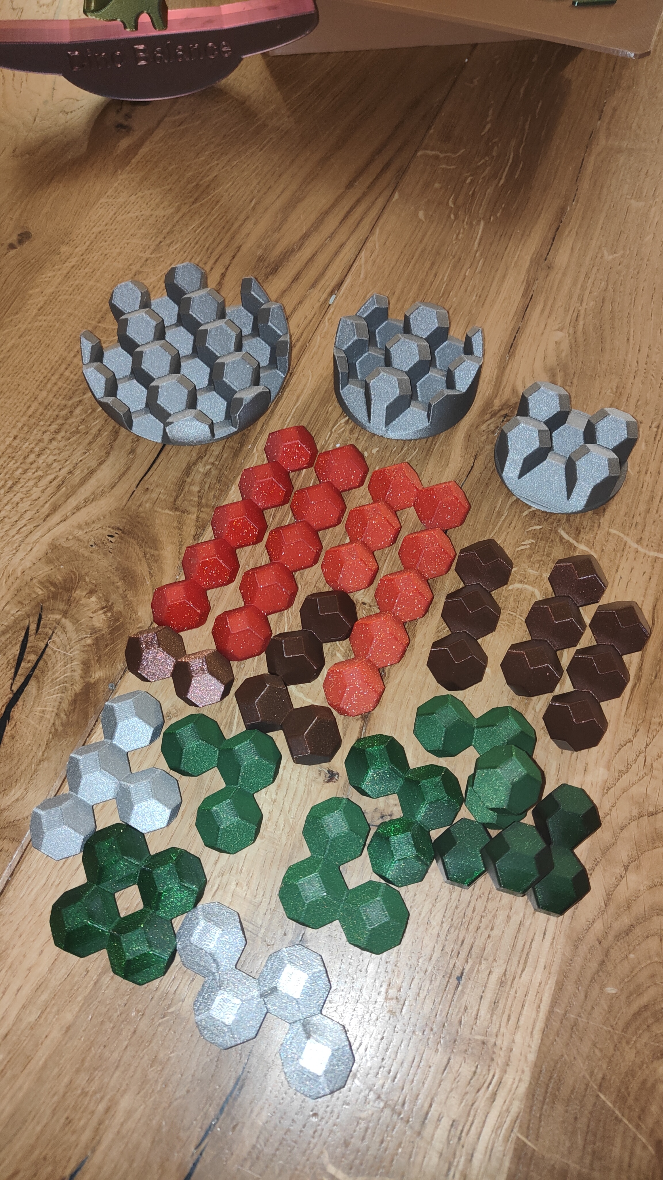 Presliced - HedronStack (3D balance/stacking game) — miniatura 2