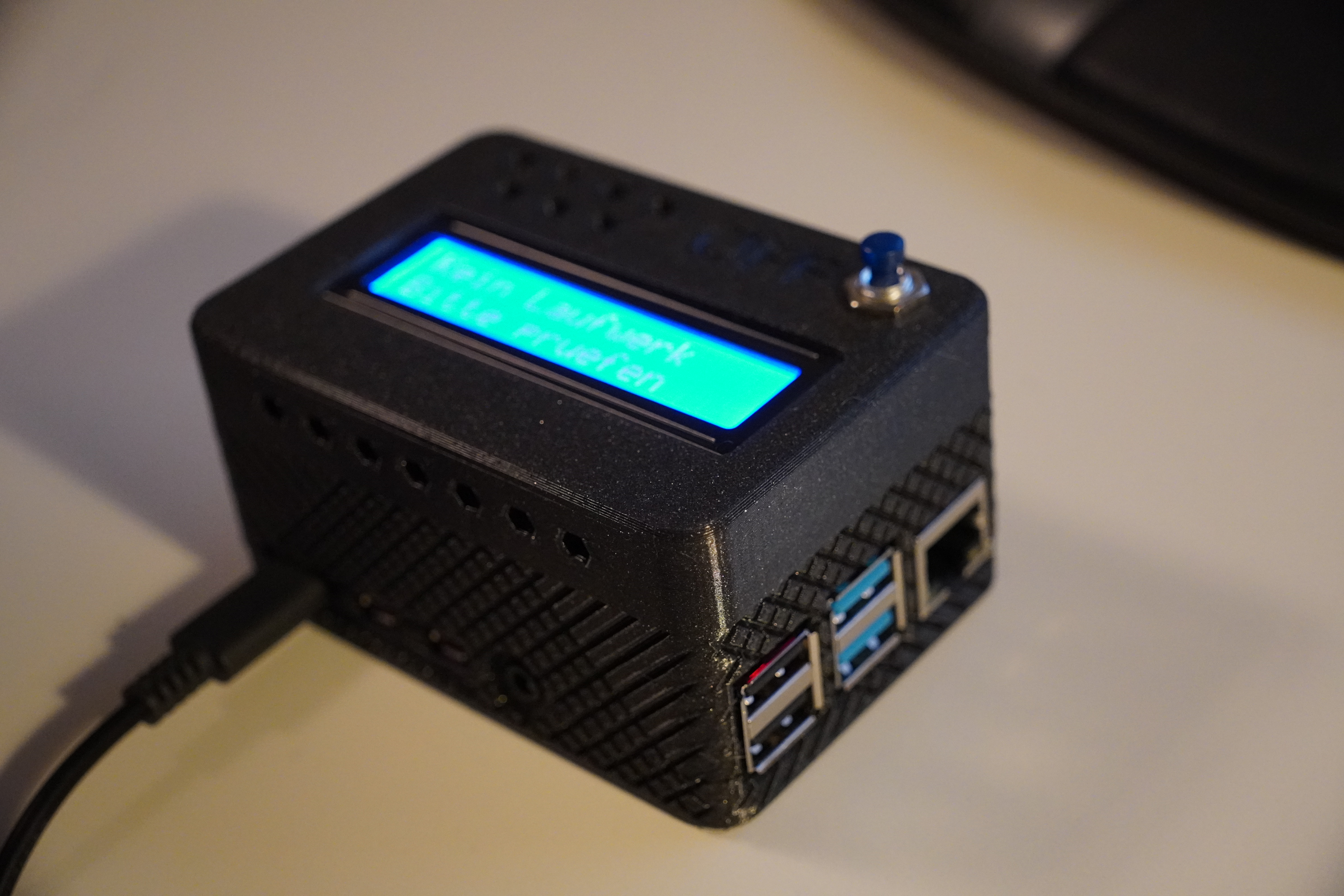 Raspberry Pi 4B Case with LCD 1602