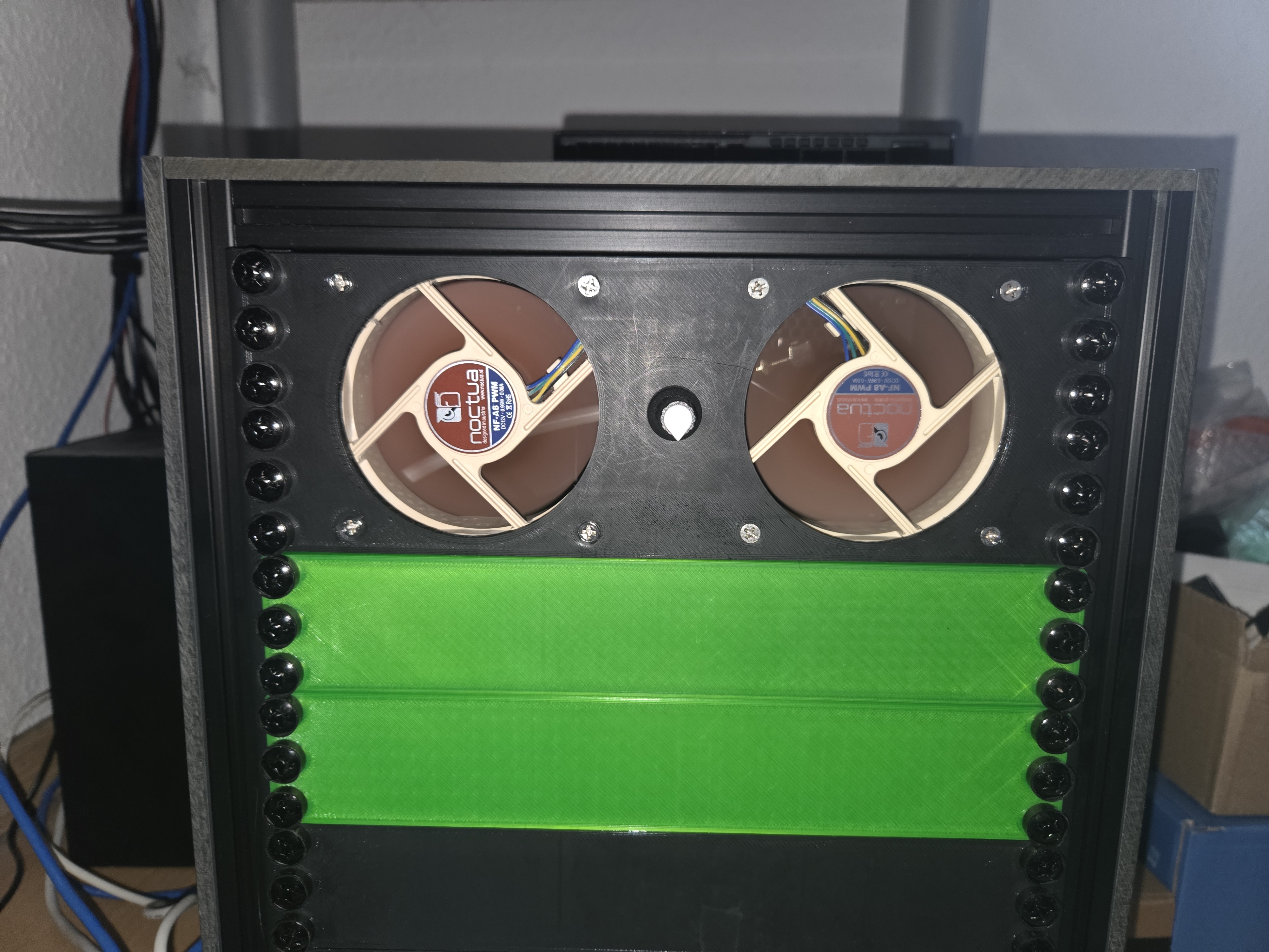 10 inch 2U Fan Rackmount for dual 80mm Fans with PWM speed controller