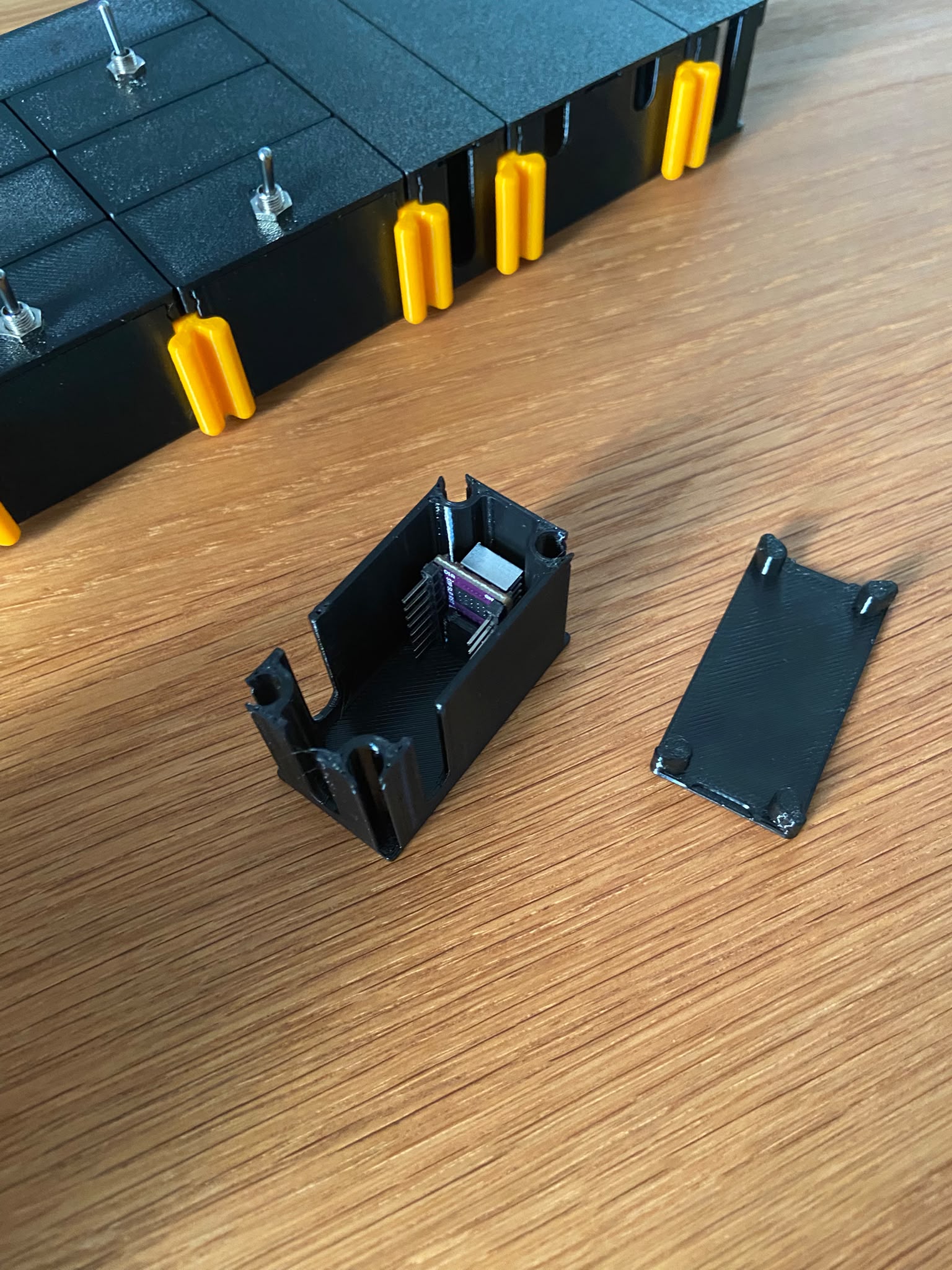 MakerDock -> Stackable DIY Development Platform | Modular ESP32 Electronics Mounting System — thumbnail 7