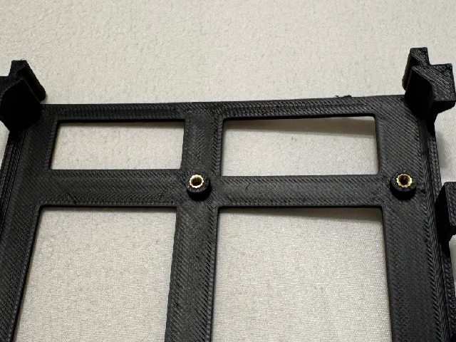 Remixed Raspberry Pi tray for Doug Meeks' Rack