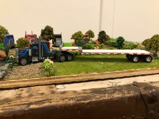 1/64 scale step deck semi trailer