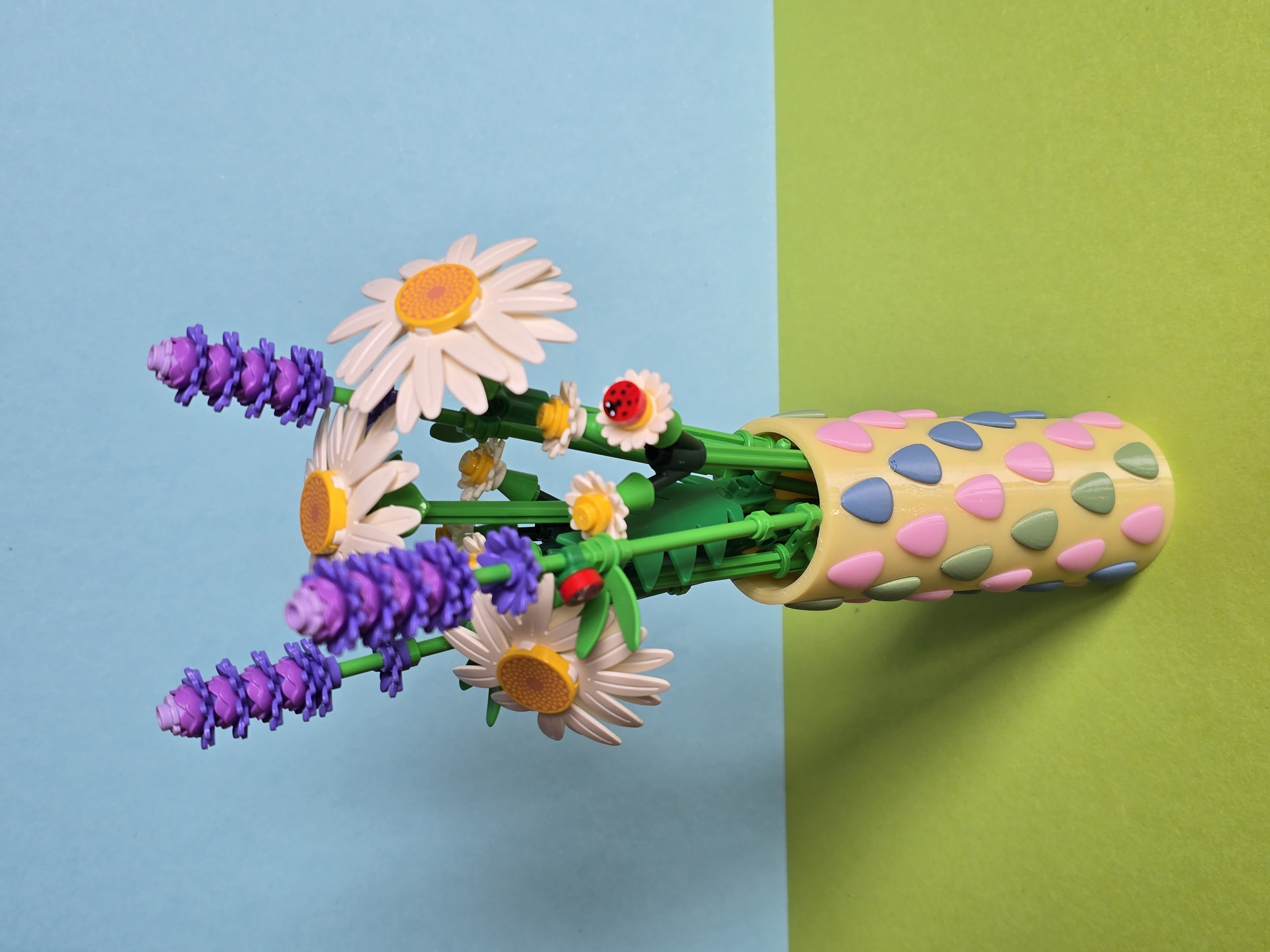 Egg vase for LEGO  flowers Botanicals Daisies