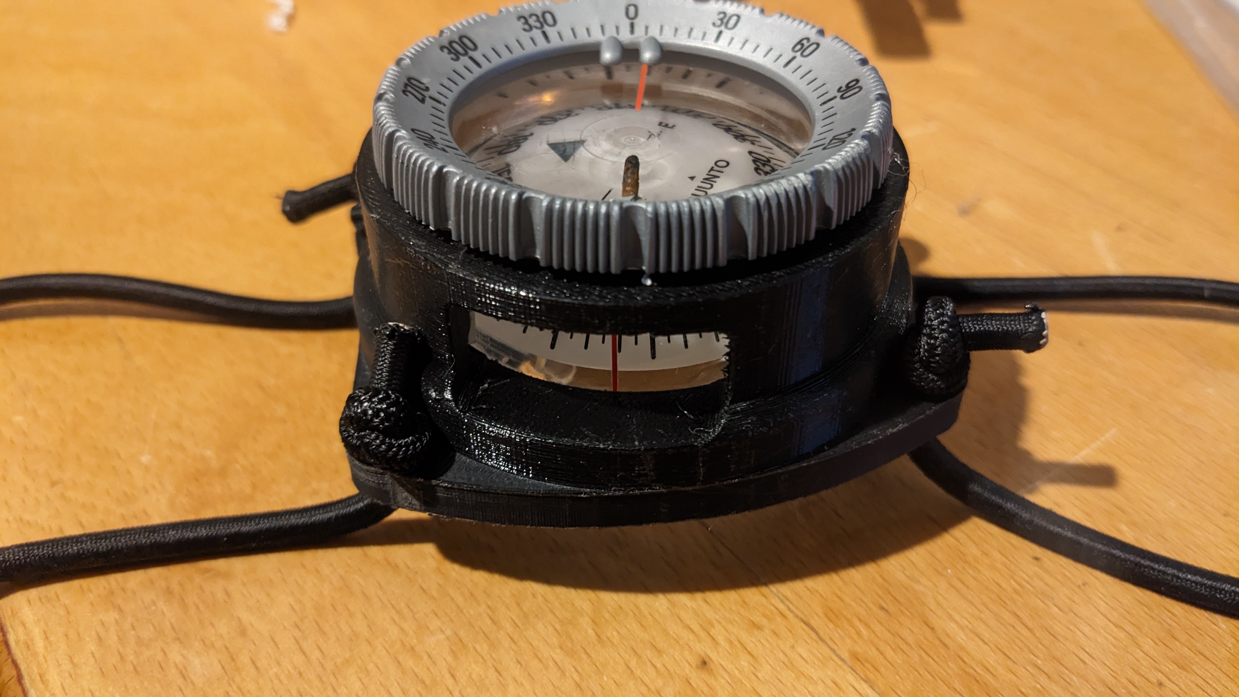 Bungeehalterung - Kompass | Bungee mount - Compass