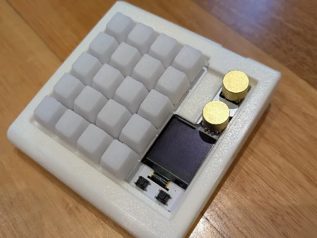 Chonky Retro Case for DuckyPad-pro