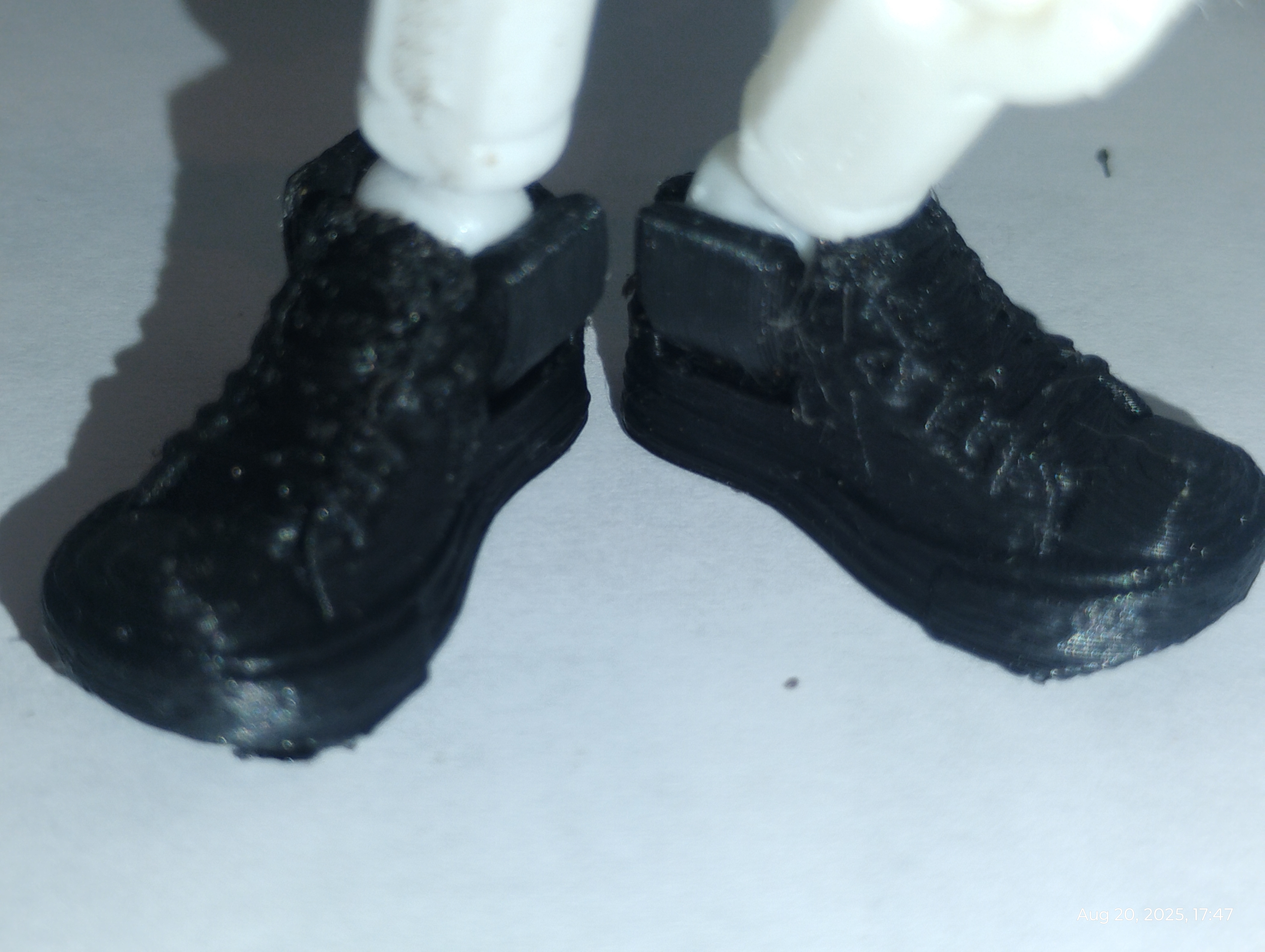 Dummy 13 Sneakers