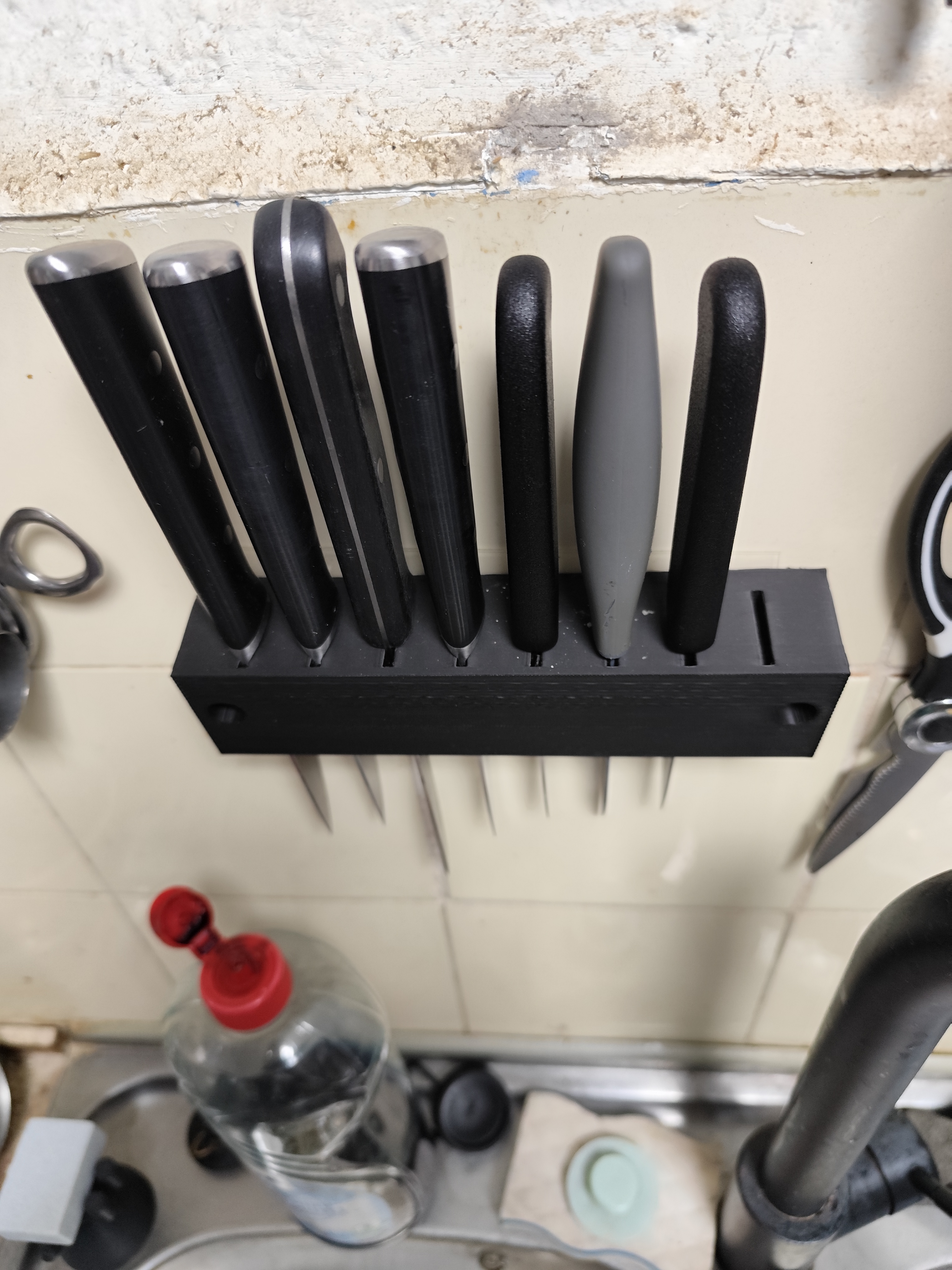 simple knife rack - wall mounted — STL Grátis | 3DFinder
