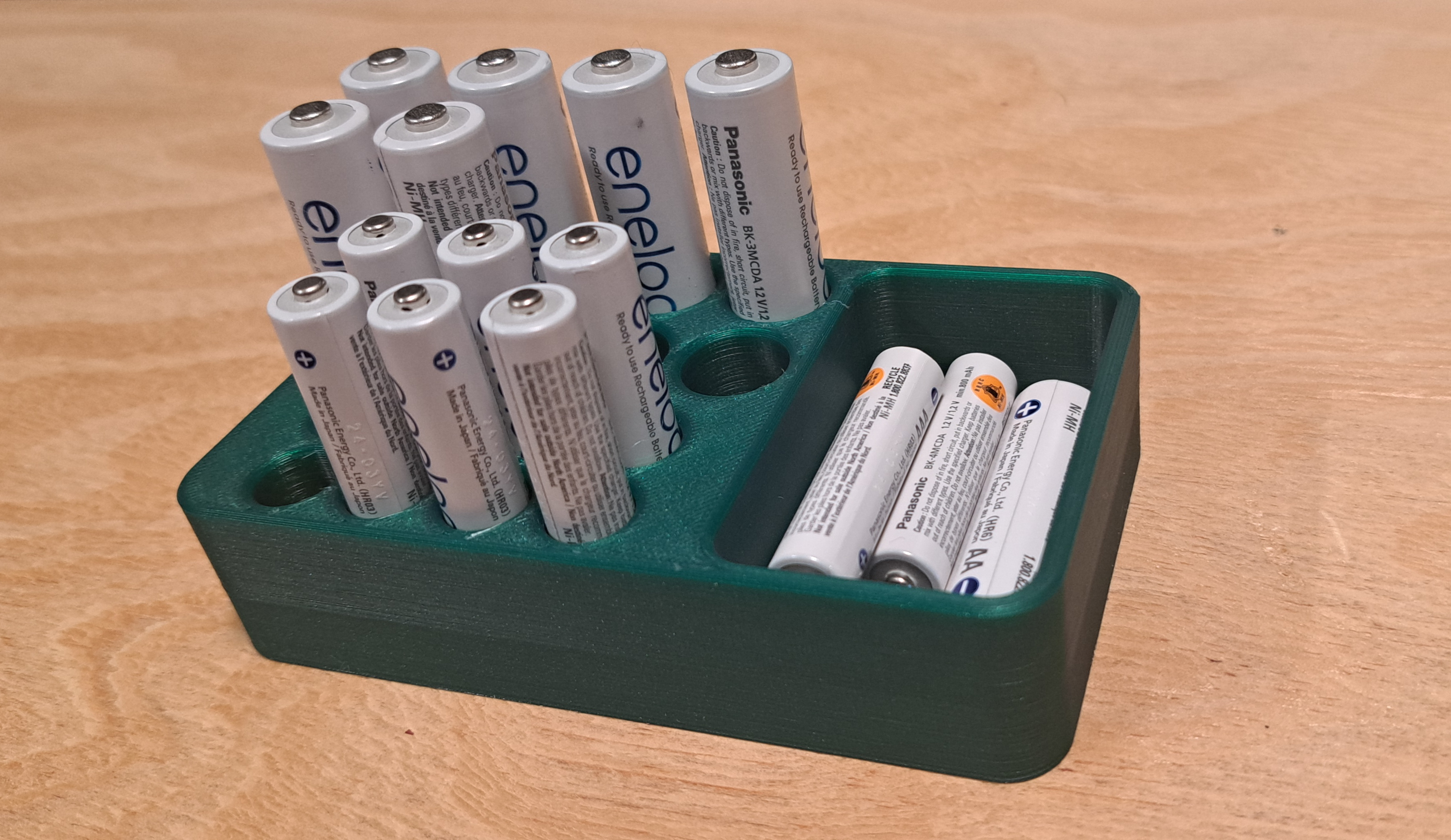 Rechargeable Battery Holder AA/AAA