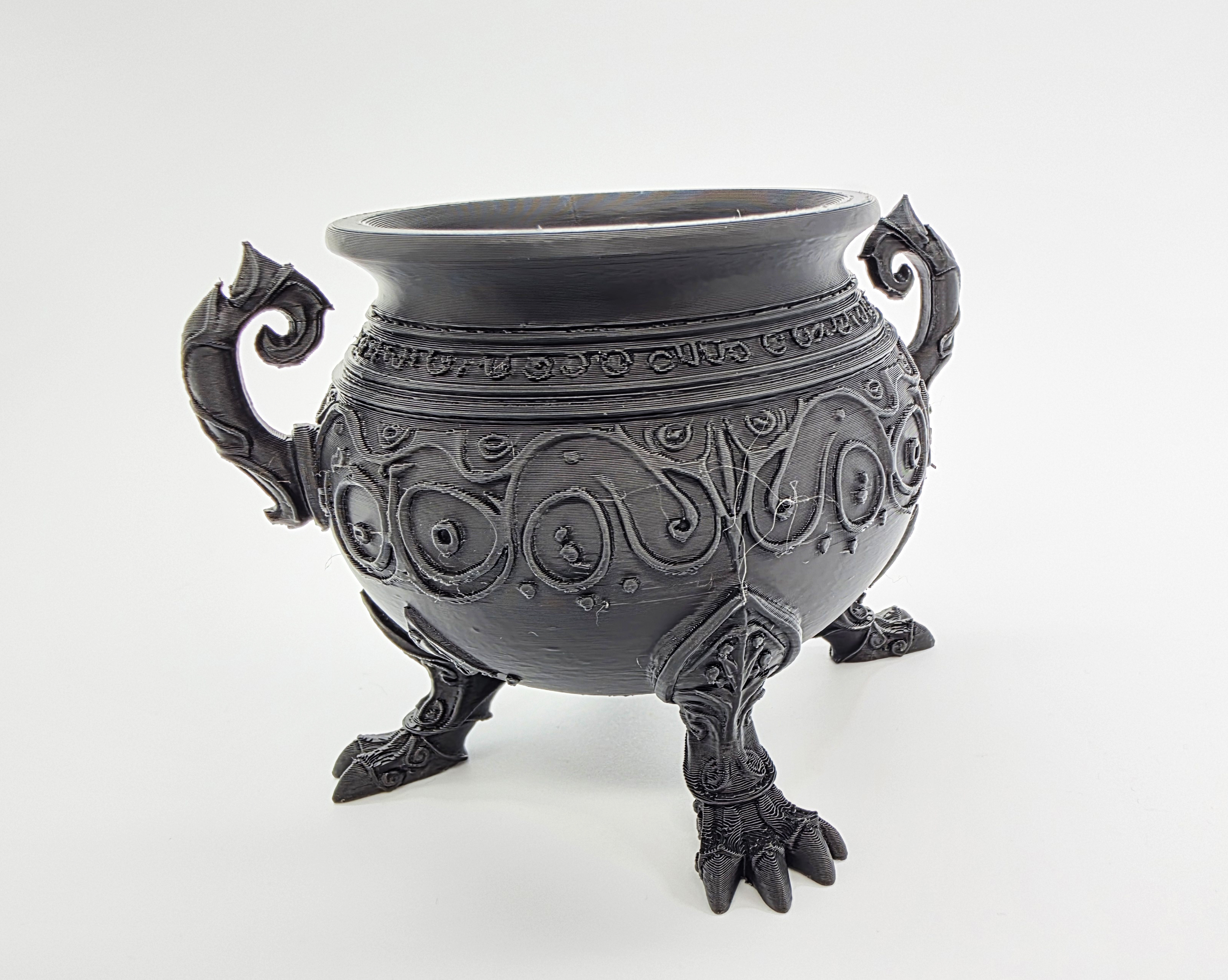Claw-Foot Gothic Cauldron — thumbnail 4