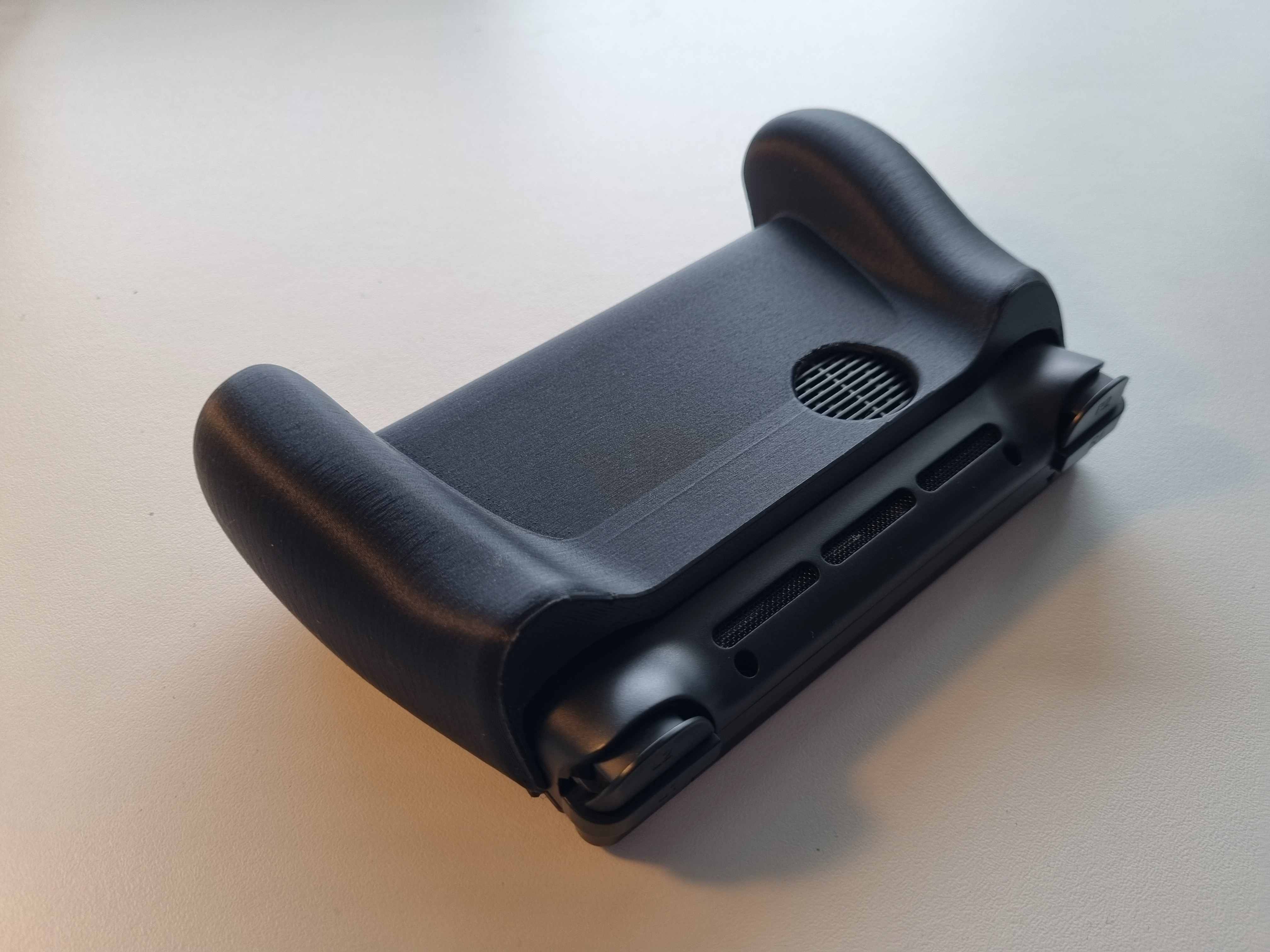 Miniatura 4 do modelo 3D AYN Thor Grip Steam Controller Shape