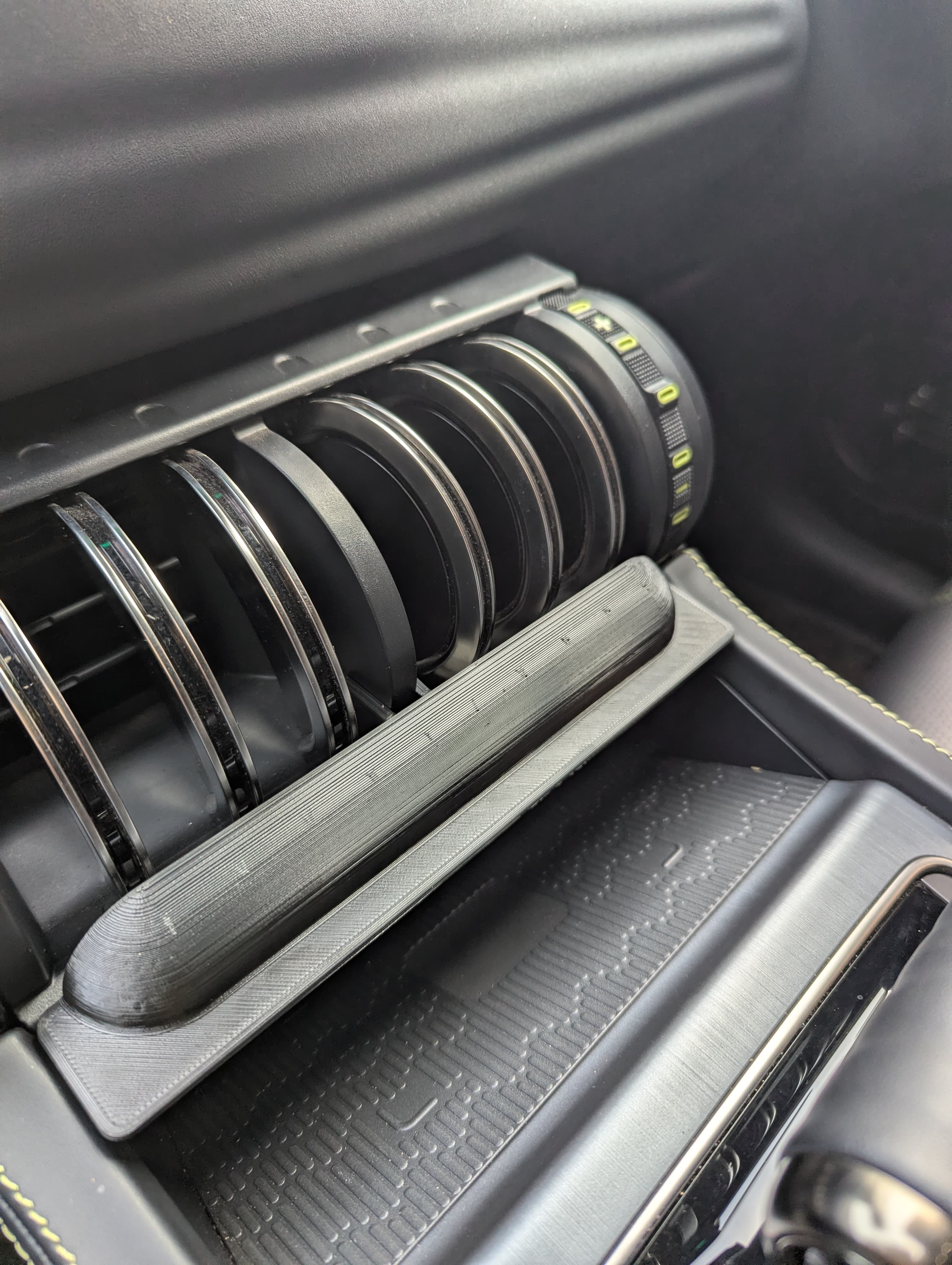 BYD Atto 3 Wireless Charger Tray Cooling Wing with grip