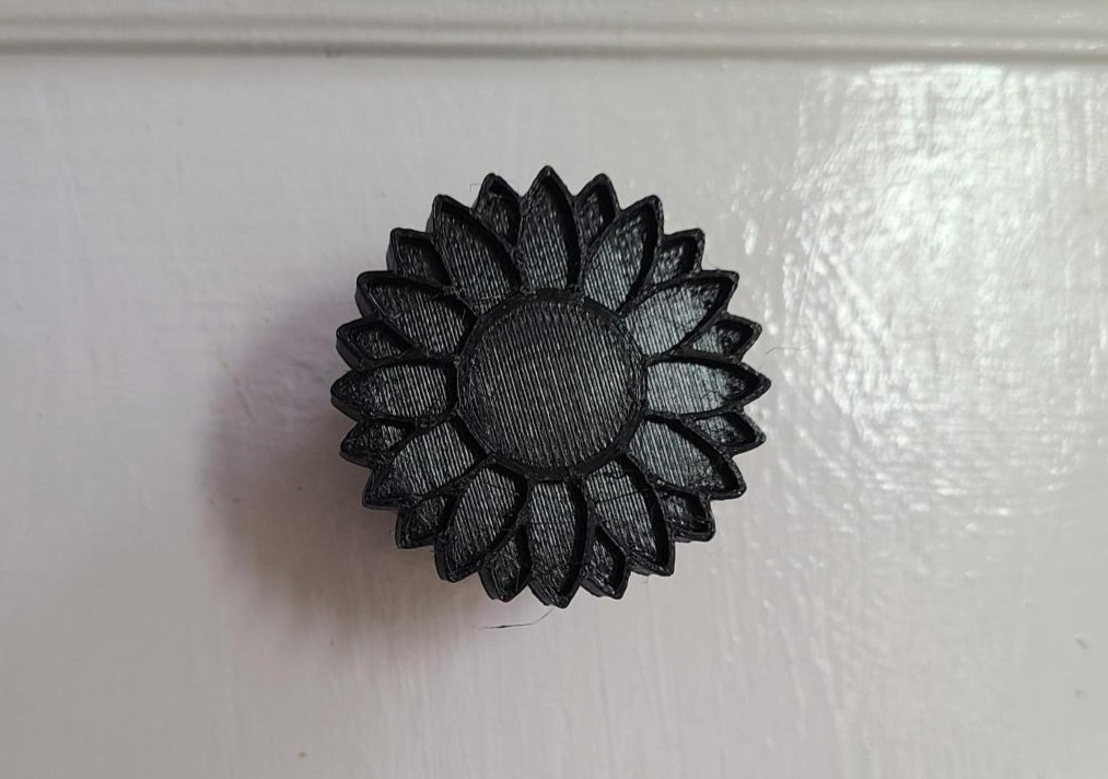 Miniatura 2 do modelo 3D Sunflower Pull Knob