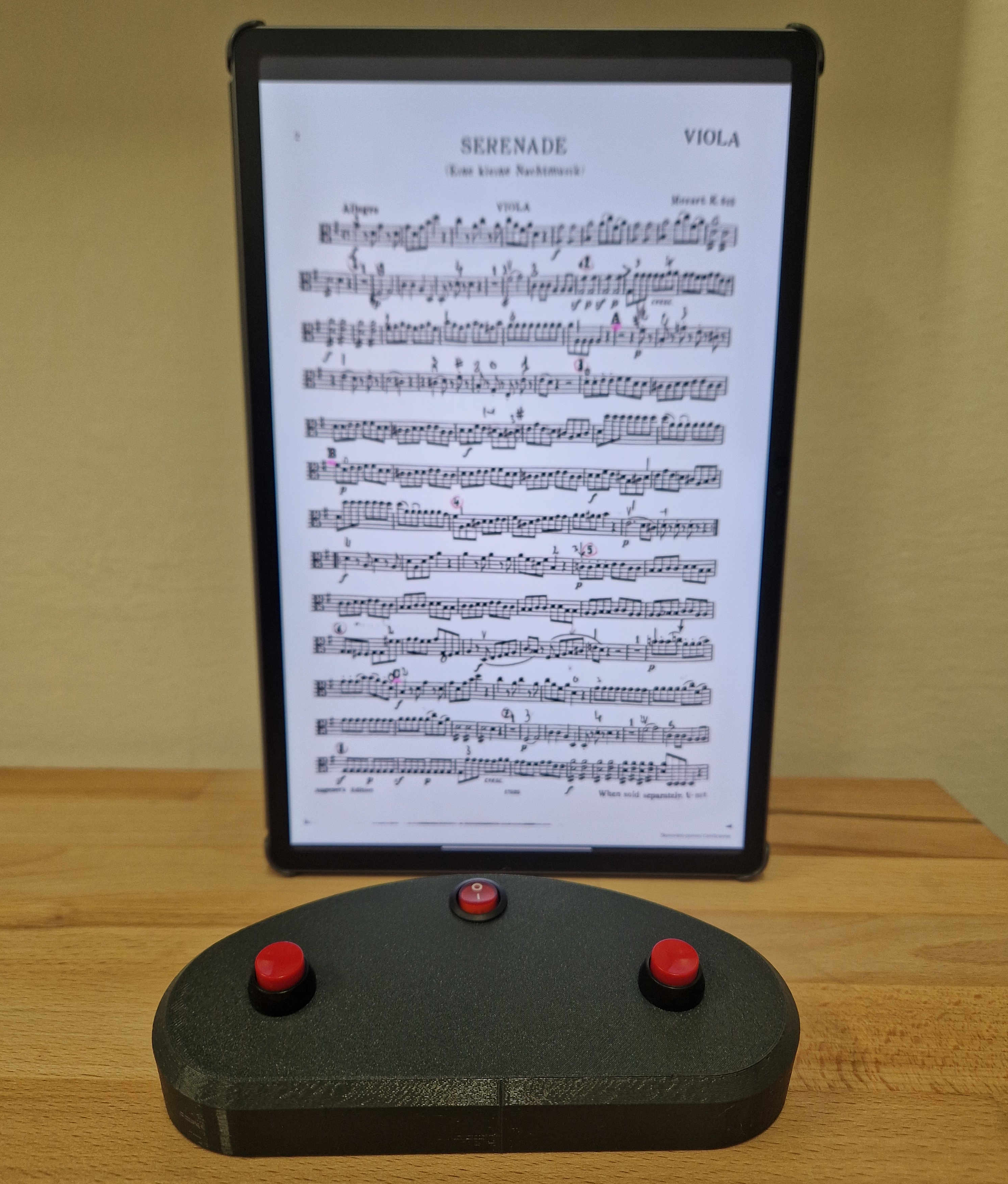 ScoreFlip - bluetooth page flipper