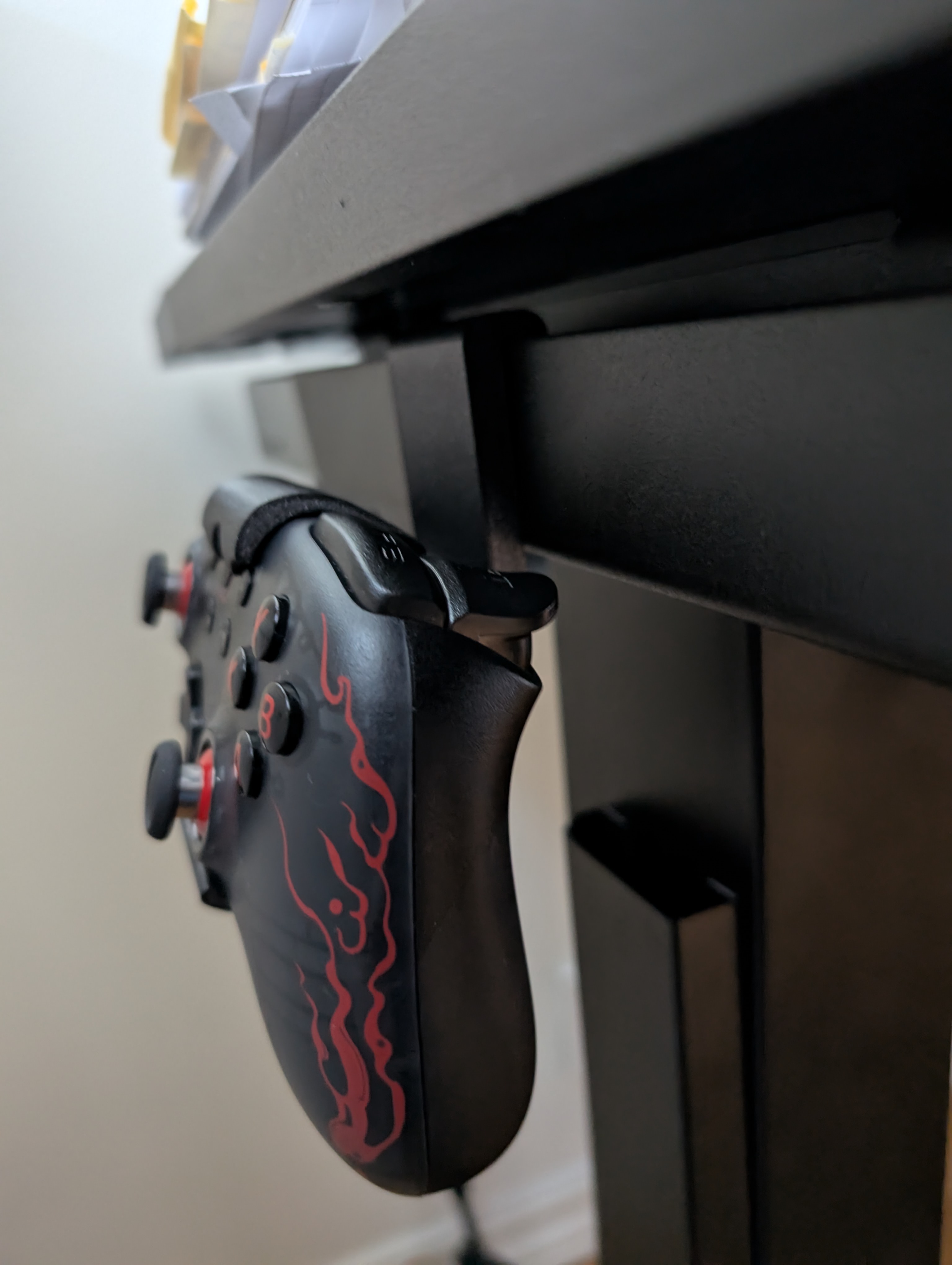 8BitDo Ultimate 2C Controller Desk Mount for Secretlab Magnus