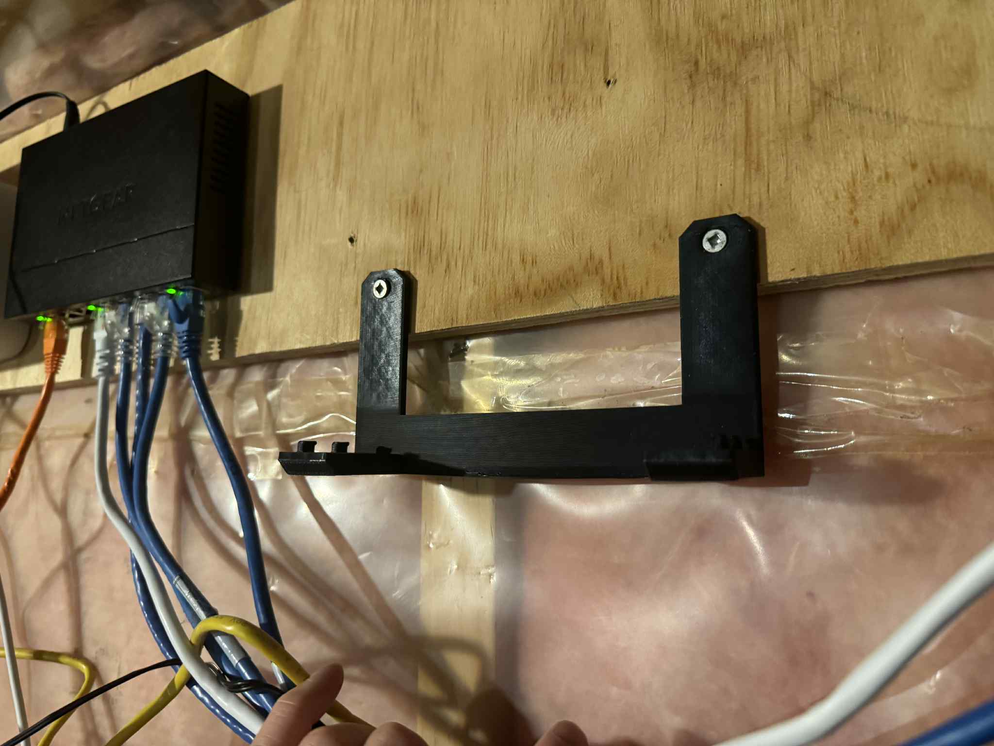 Wall Mount for Hitron CODA56 Cable Modem - with support beam