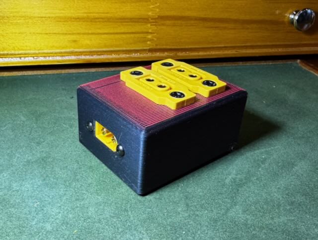 Power Strip / Power Distribution for XT60 Connectors - Multiple Sizes & Configurations - OpenSCAD — miniatura 3
