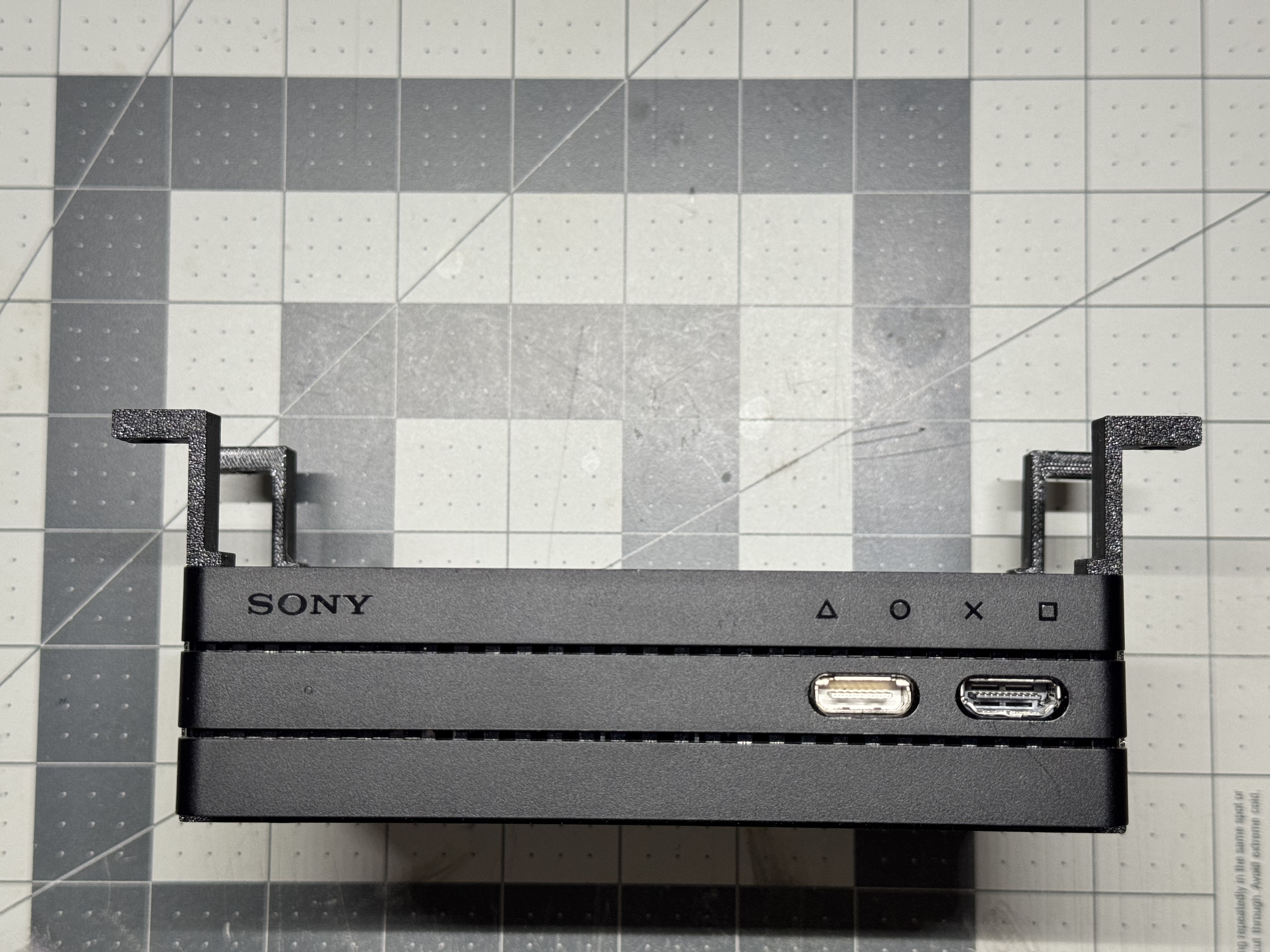 Miniatura 3 do modelo 3D PSVR V2 Processor Unit Under Desk Mount