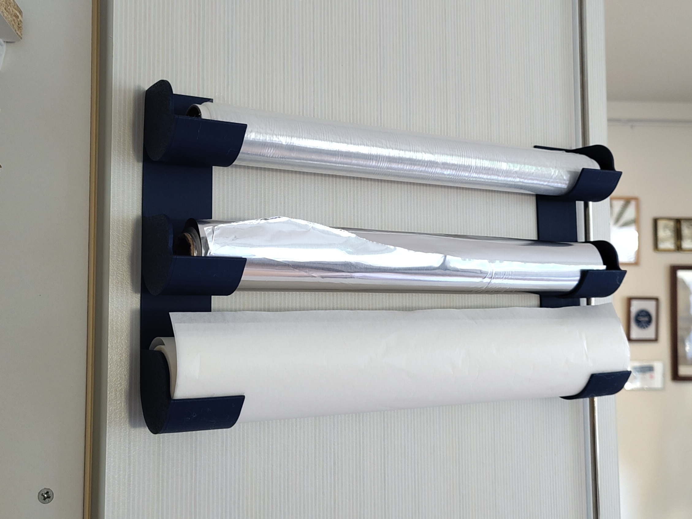 Kitchen roll holder