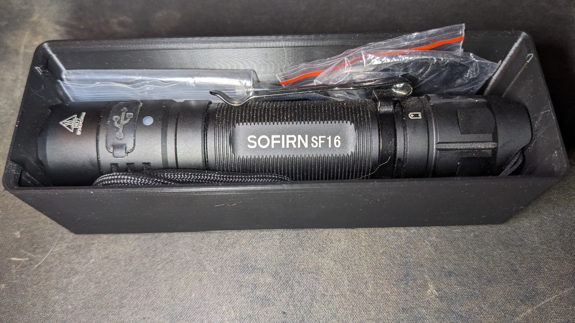 Sofirn SF16 - UV flashlight