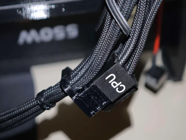PC PSU Cable Cap with clip to main wire