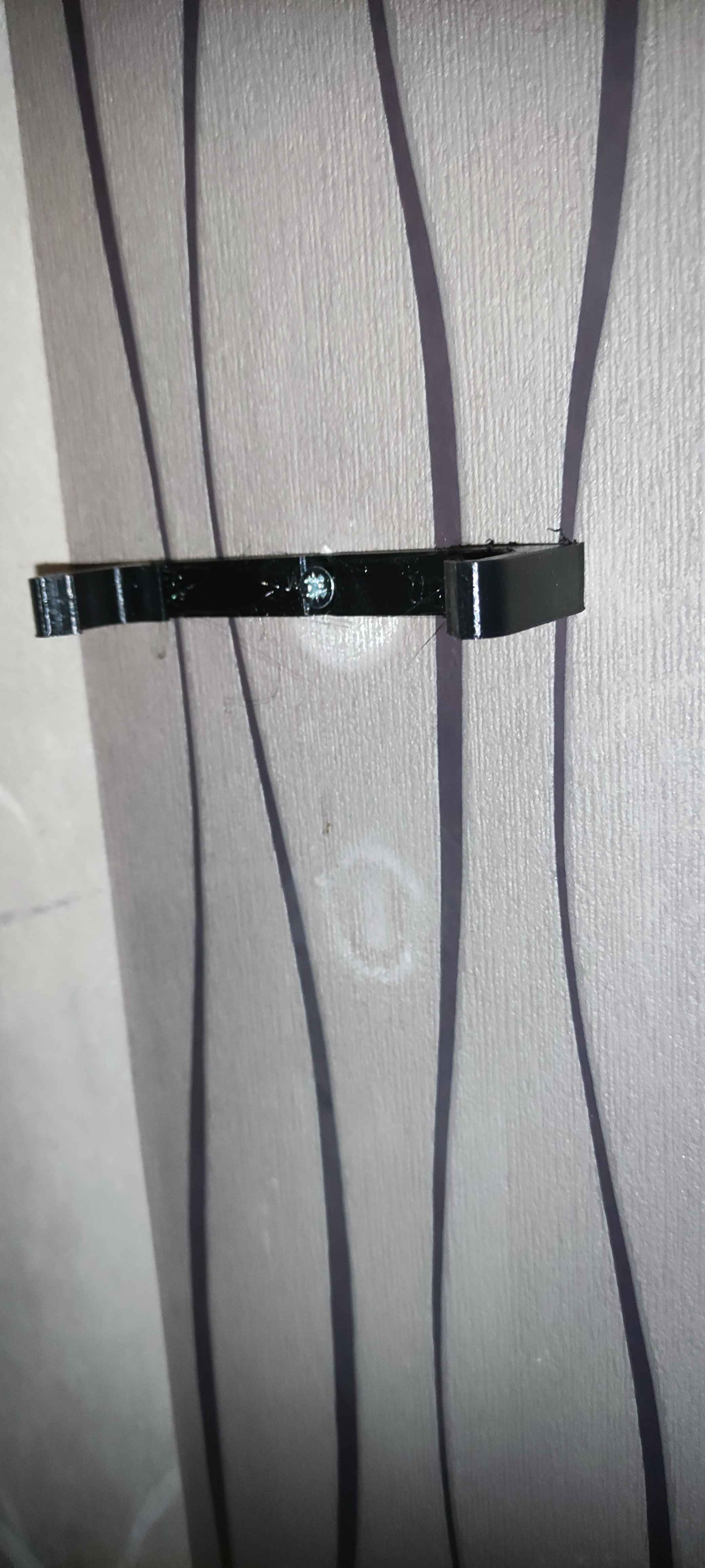 XTAR L4pro charger wall mount holder.3mf