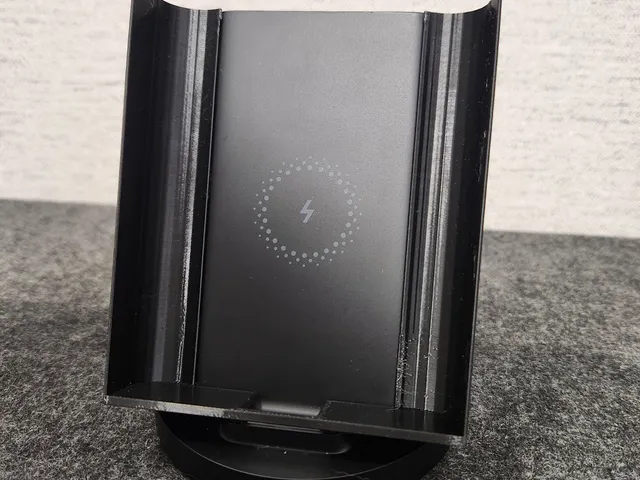 Xiaomi Mi 20W Wireless Charging Stand Phone Holder