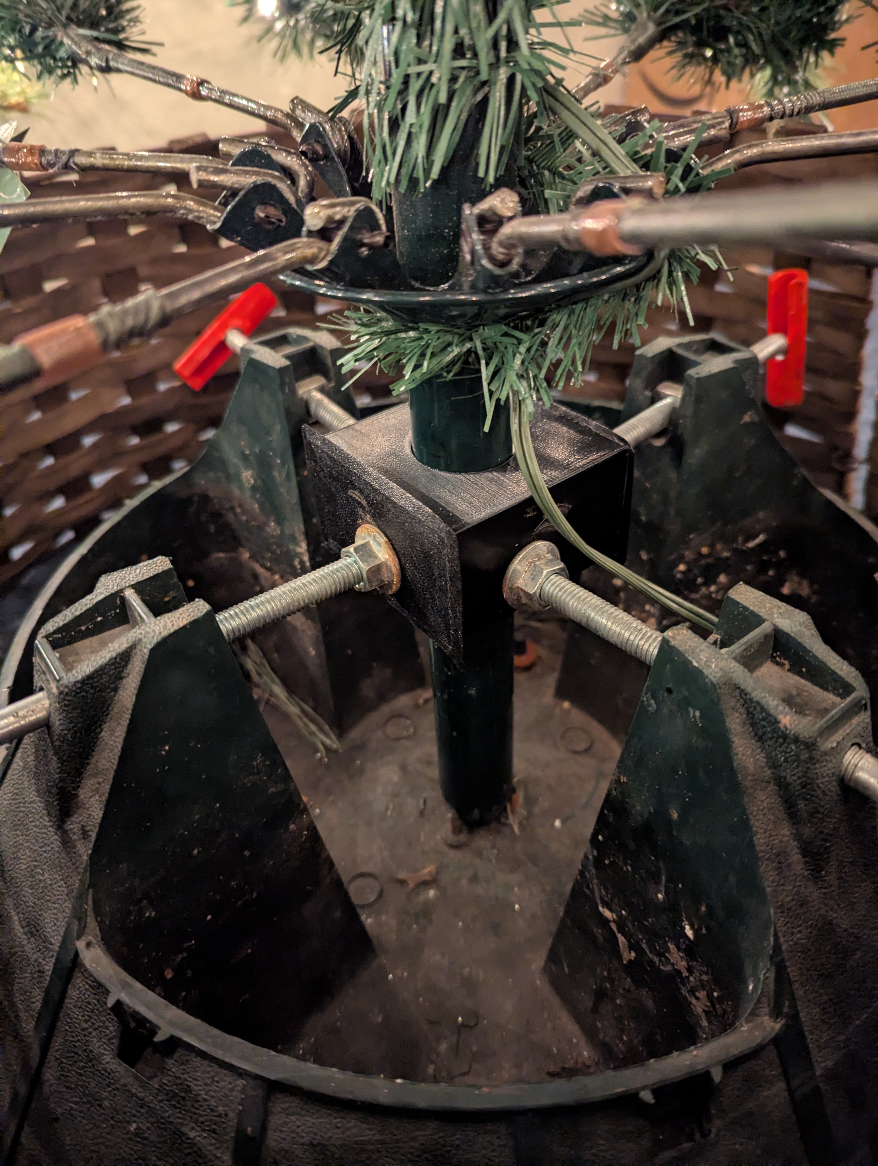 Artificial Tree Brace