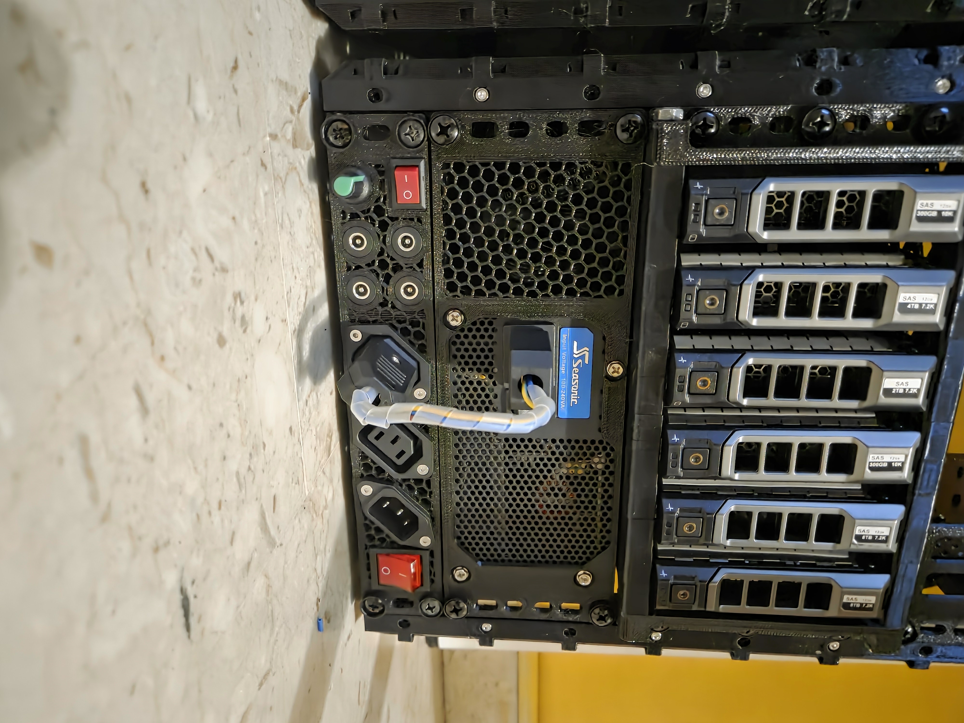 1U multifunction PDU for 10 inch rack