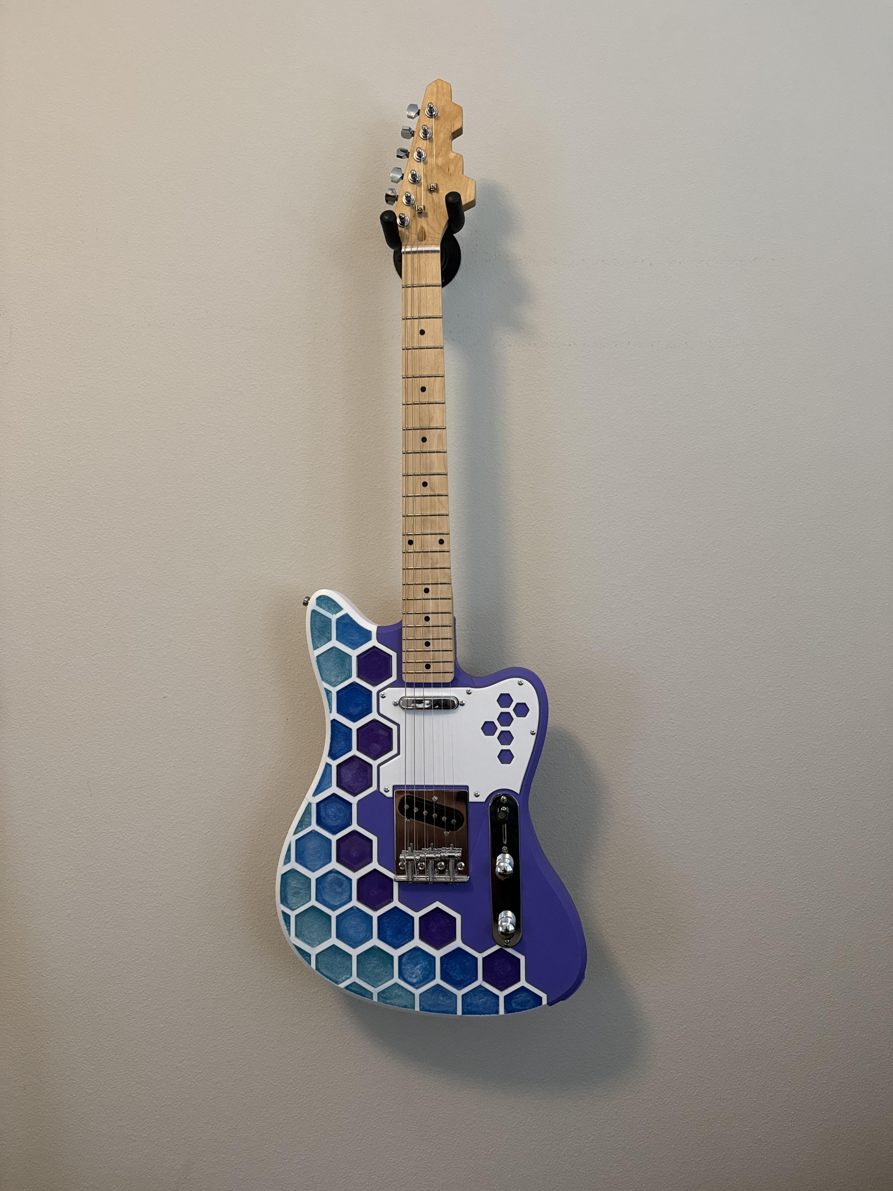 Prusacaster with Solid Back + Epoxy + Hexagon Pickguard (Reduced filament)