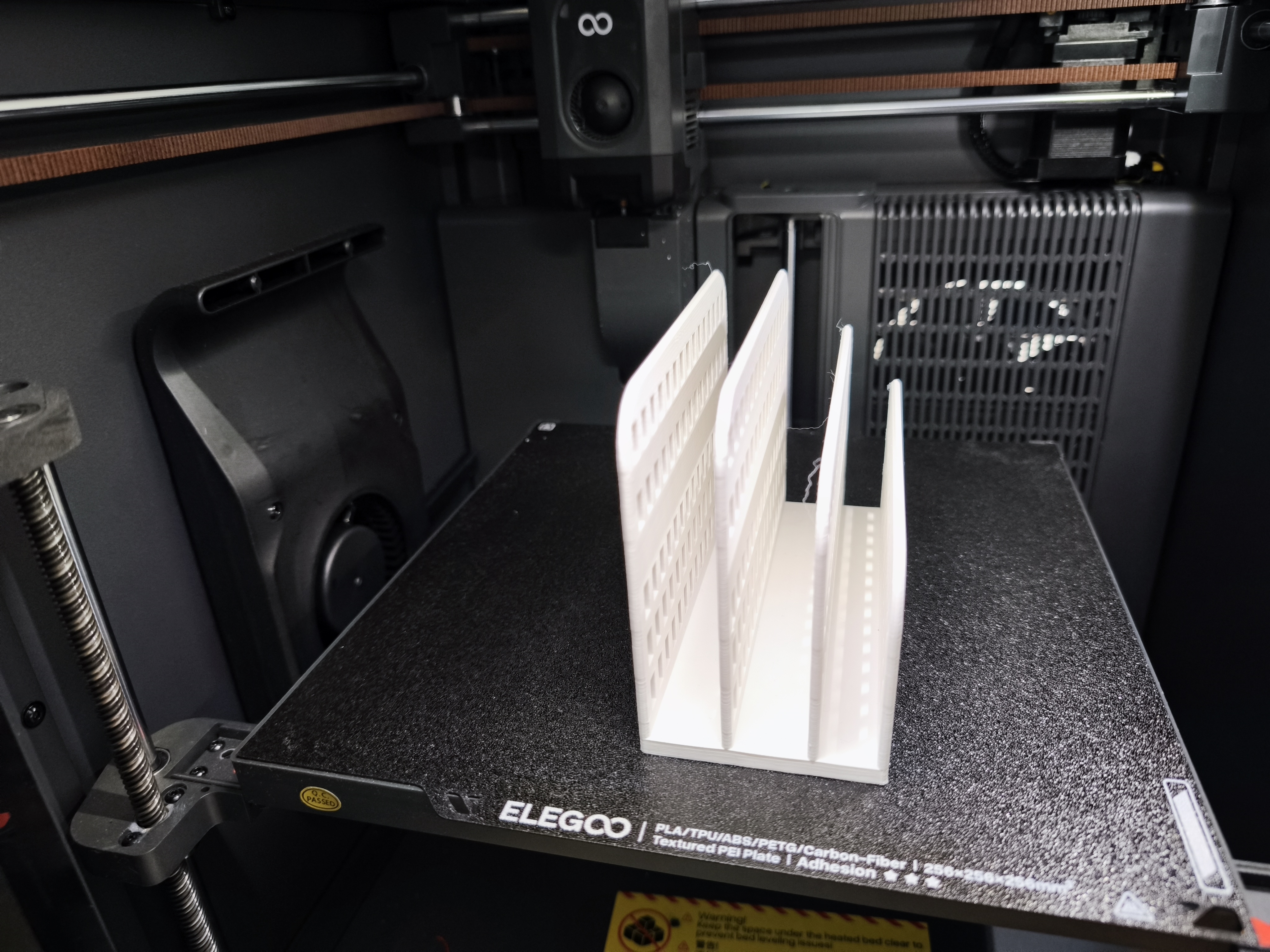 book and notebook stand