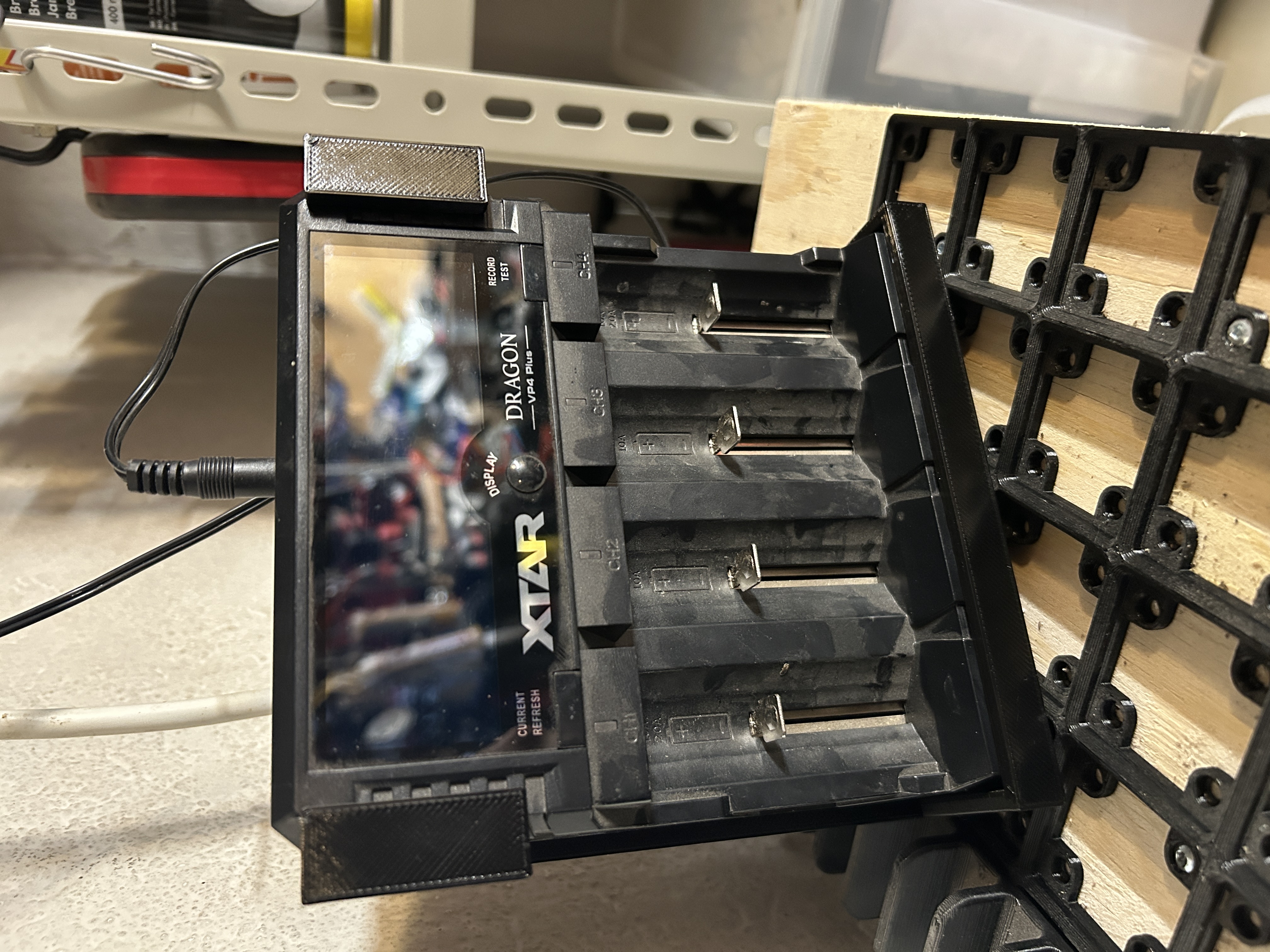 Xtar VP4 Dragon charger wall mount