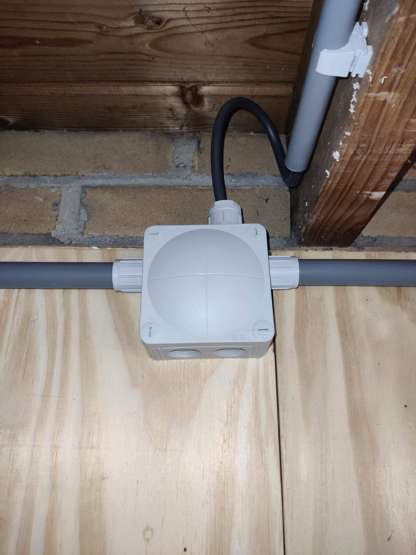 Pipe adapter for eletrical junction box — miniatura 4