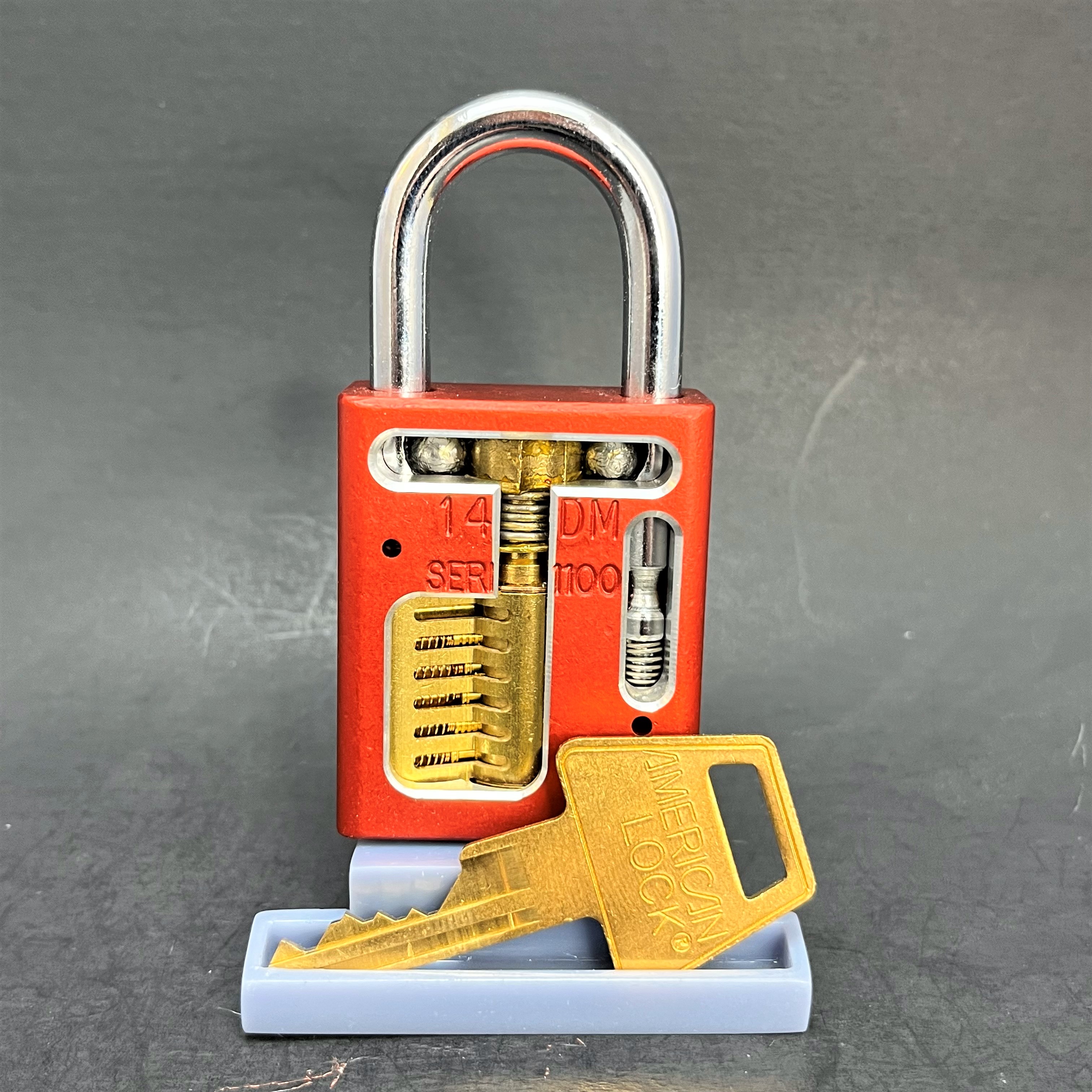 Padlock Display Stand - Medium Flat Body Locks