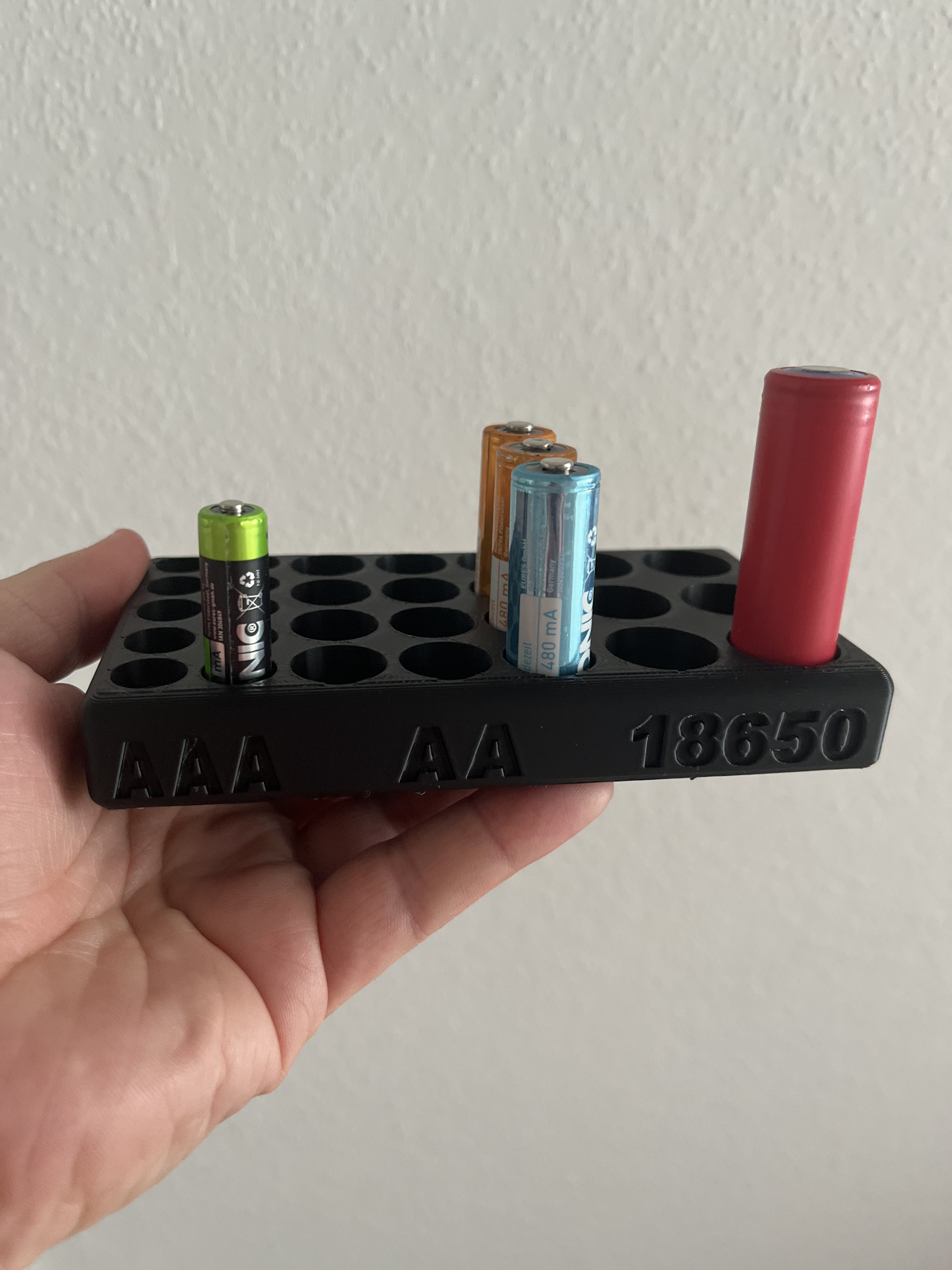 Batteryholder for 18650, AA and AAA