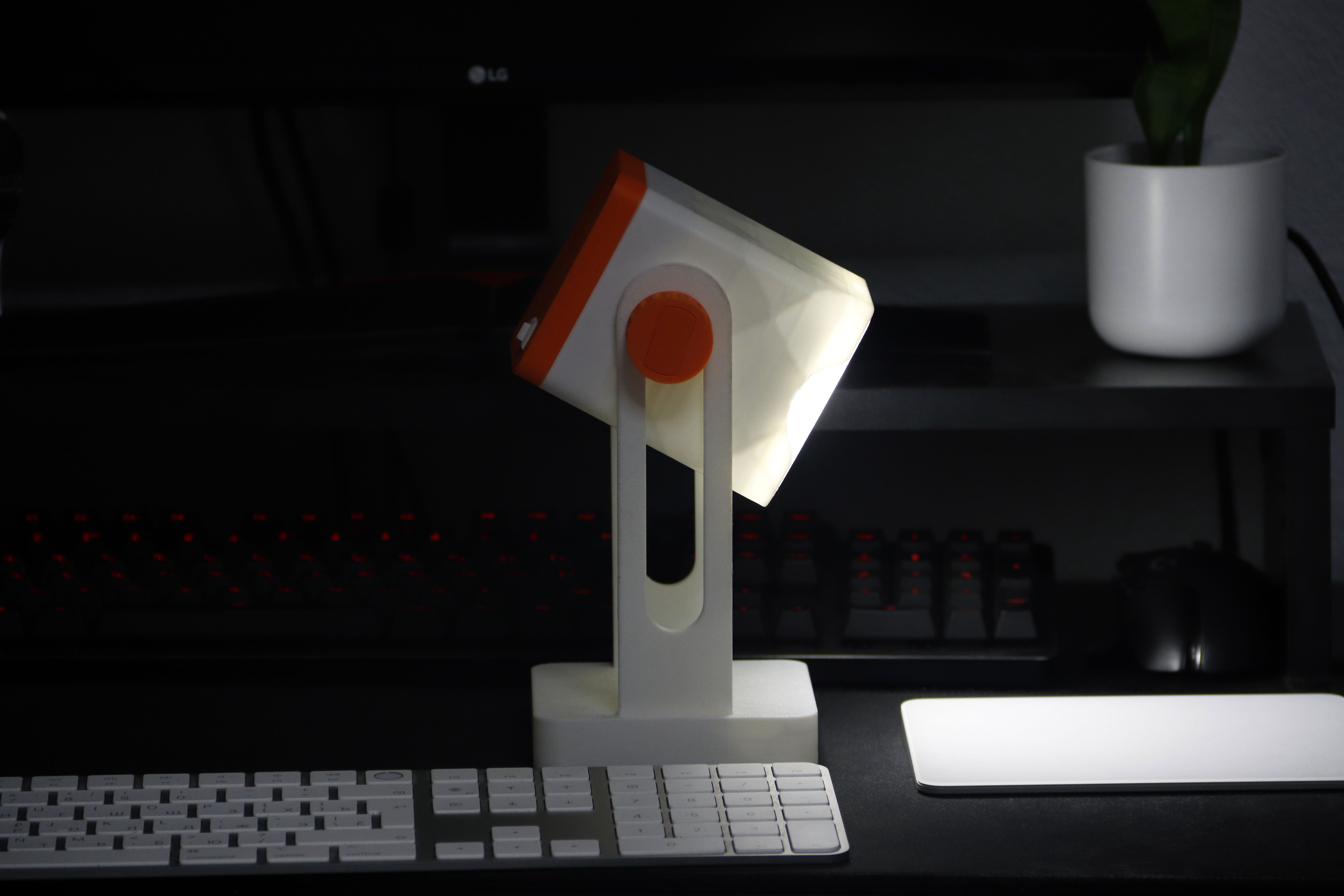 Miniatura 3 do modelo 3D Modular LED desk lamp