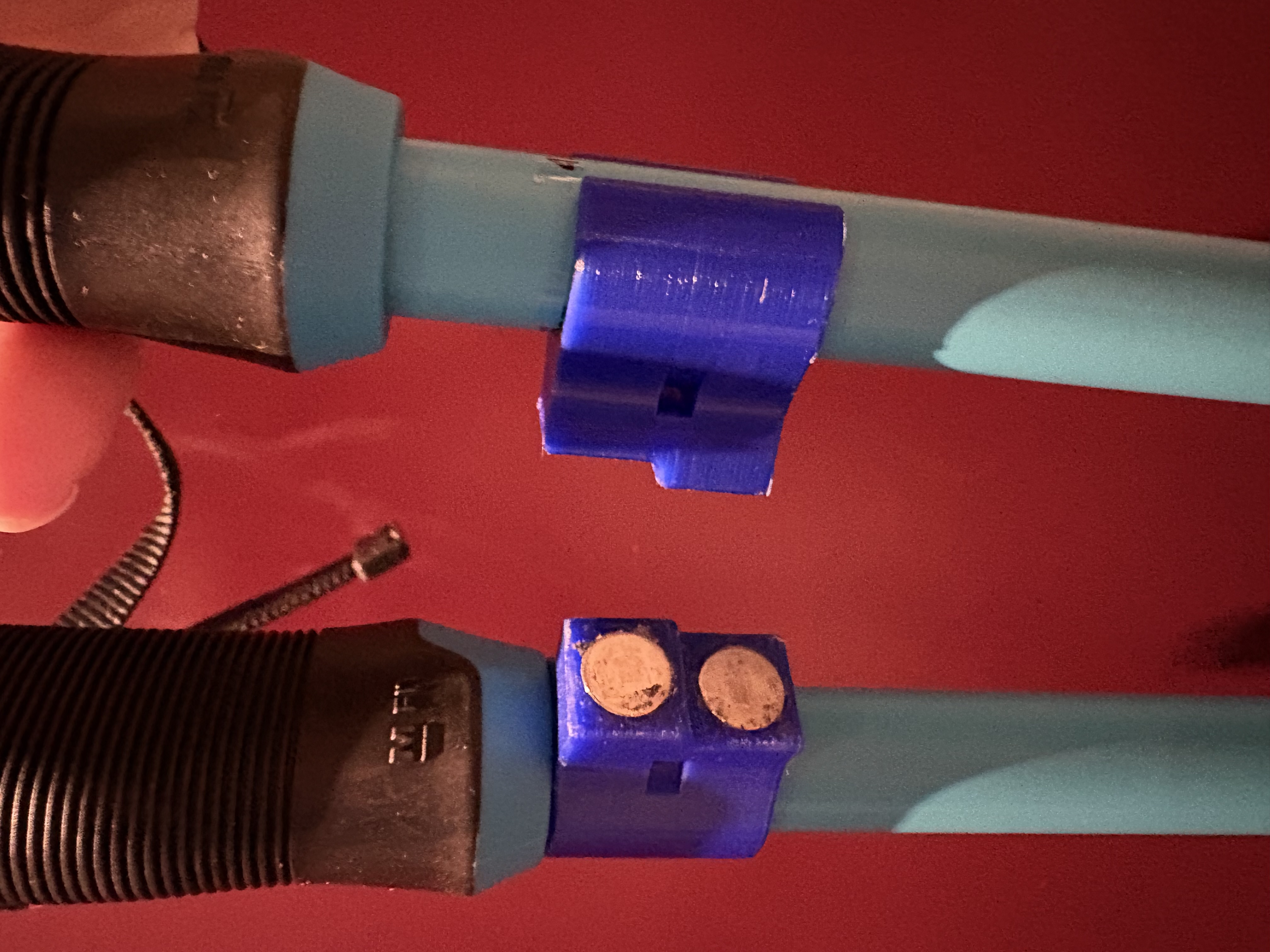 Magnetic Ski Pole Clip