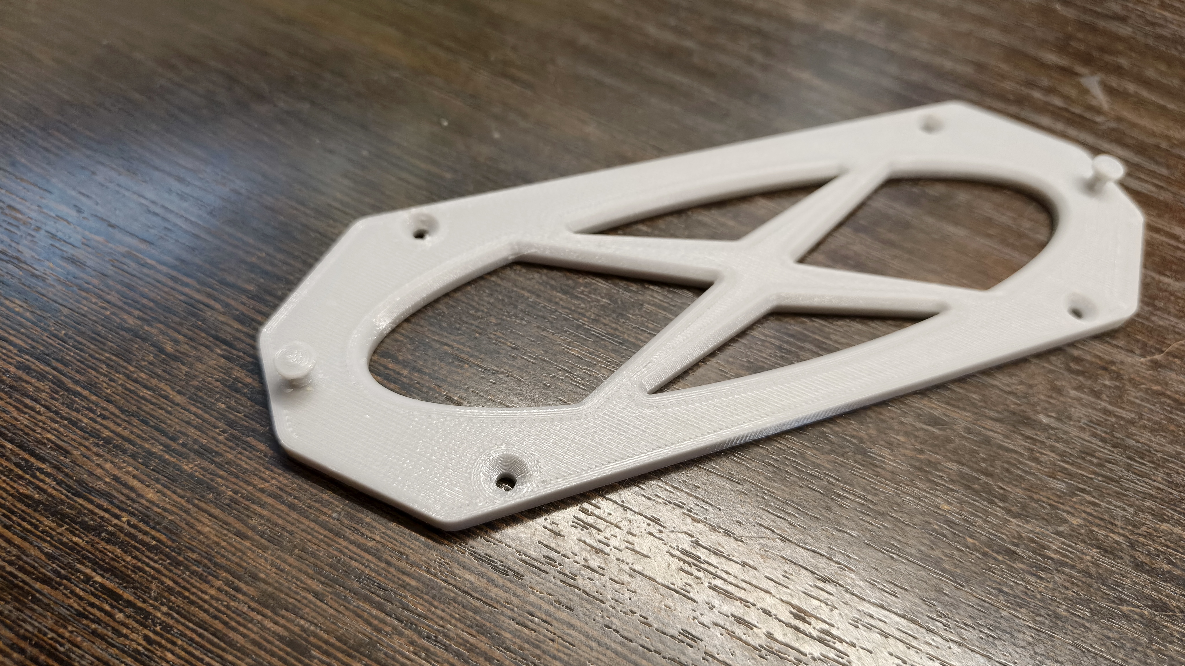 Keenetic / Netcraze Giga wall mount 3D model