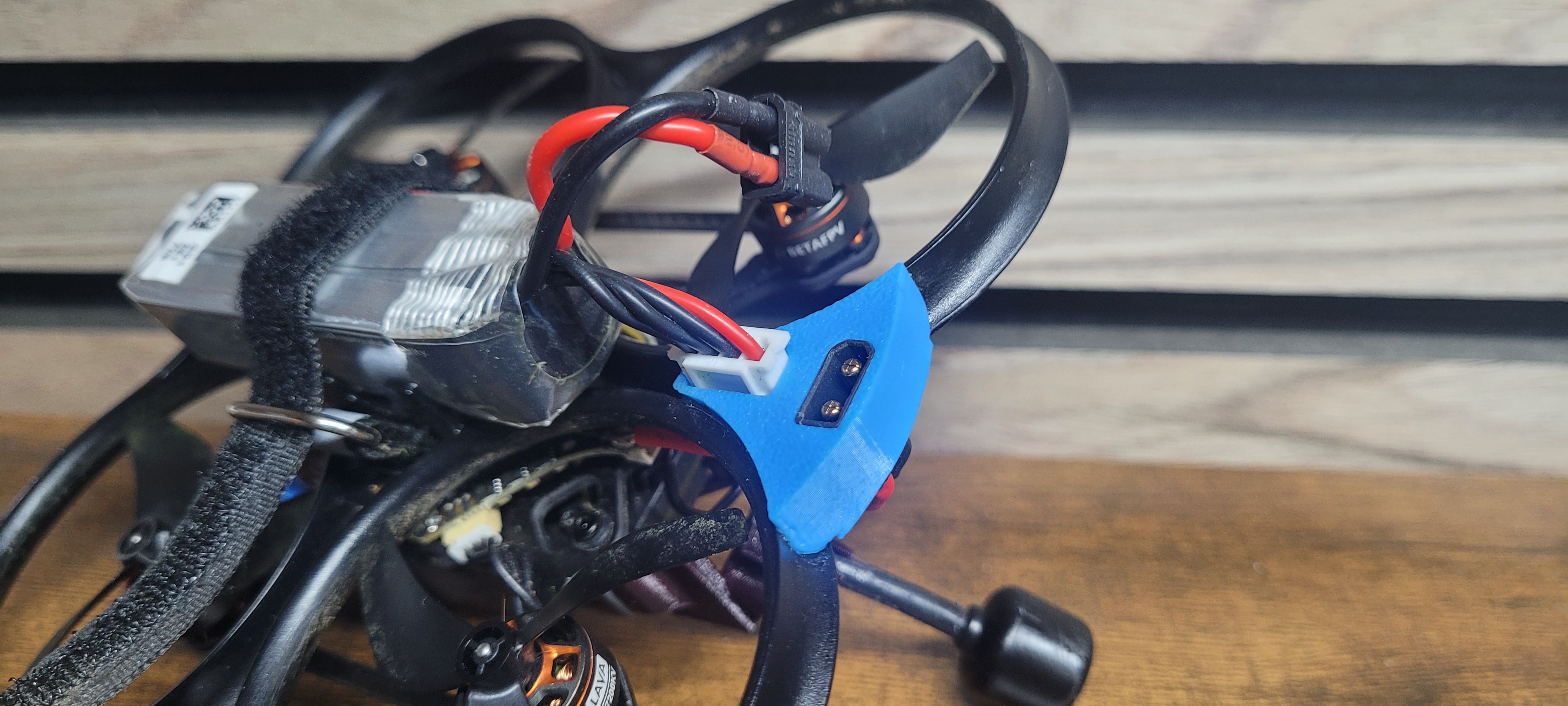 Pavo20 Pro Battery Plug Mount