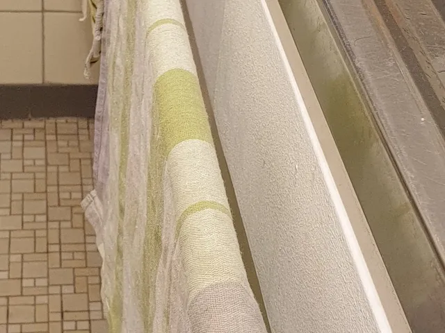 pipe holder towel