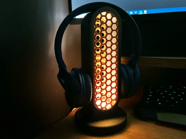 Headphone stand