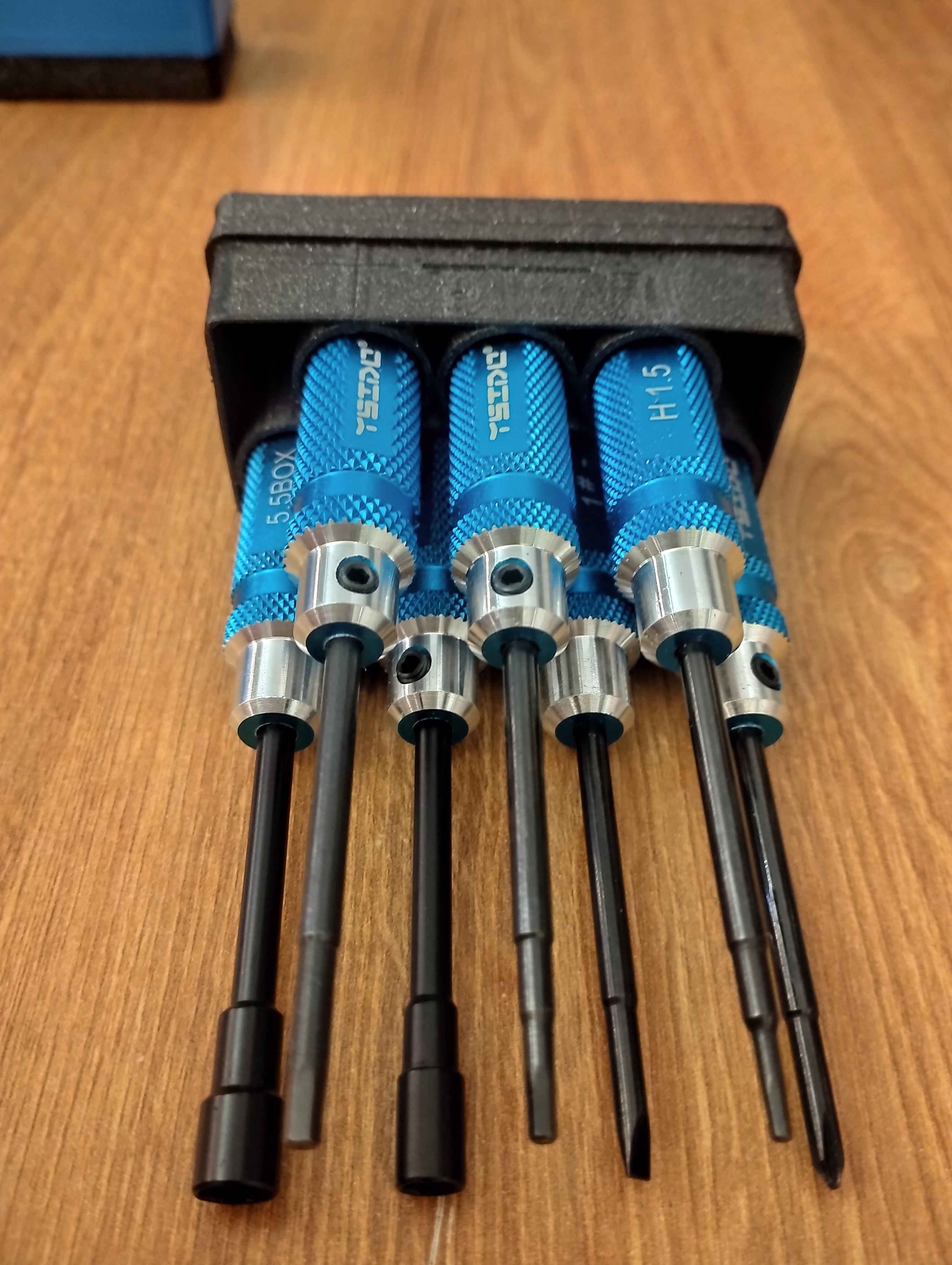 RC screwdriver box — miniatura 2